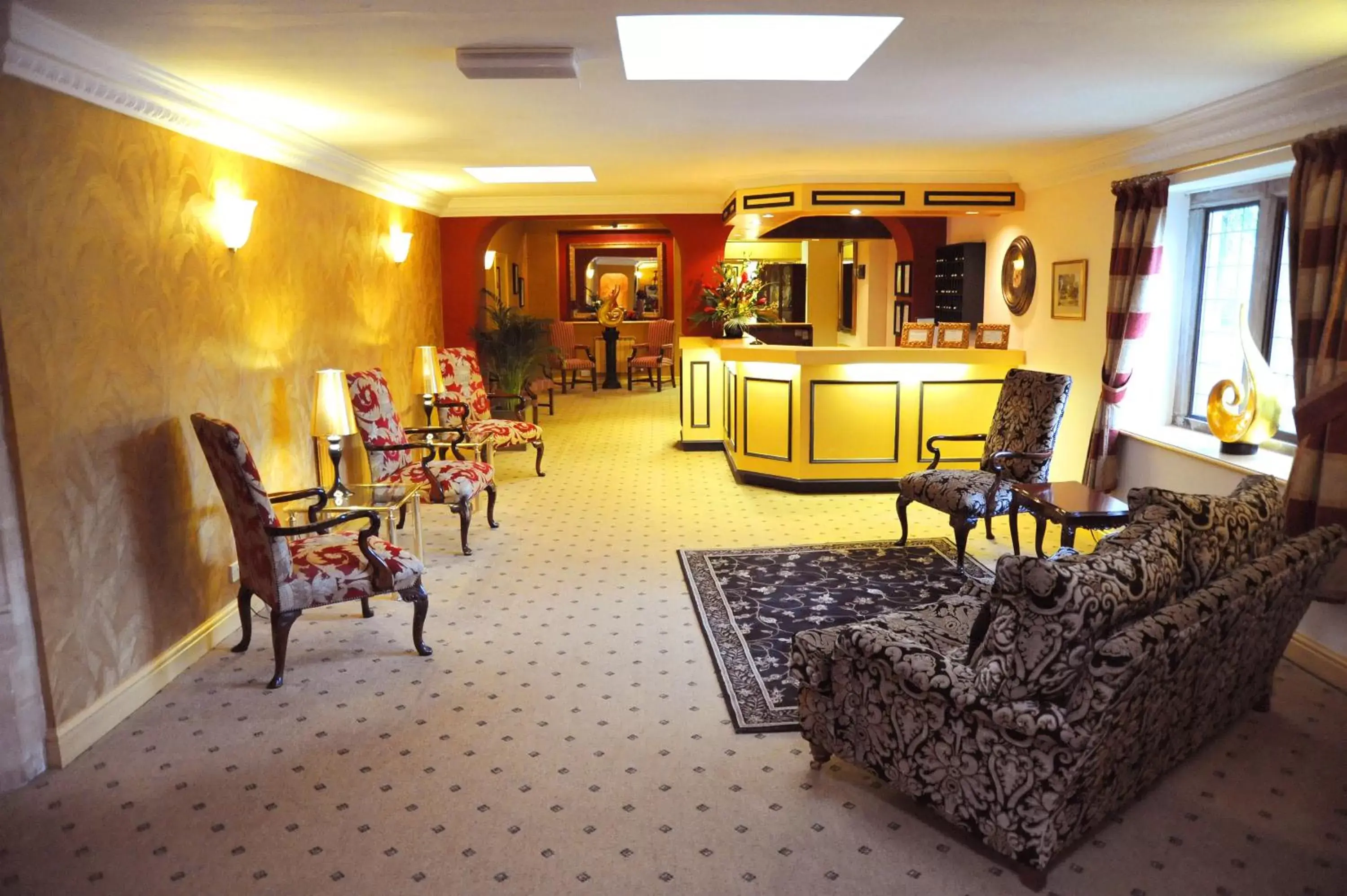 Lobby or reception in Cricklade House Hotel, Sure Hotel Collection by Best Western