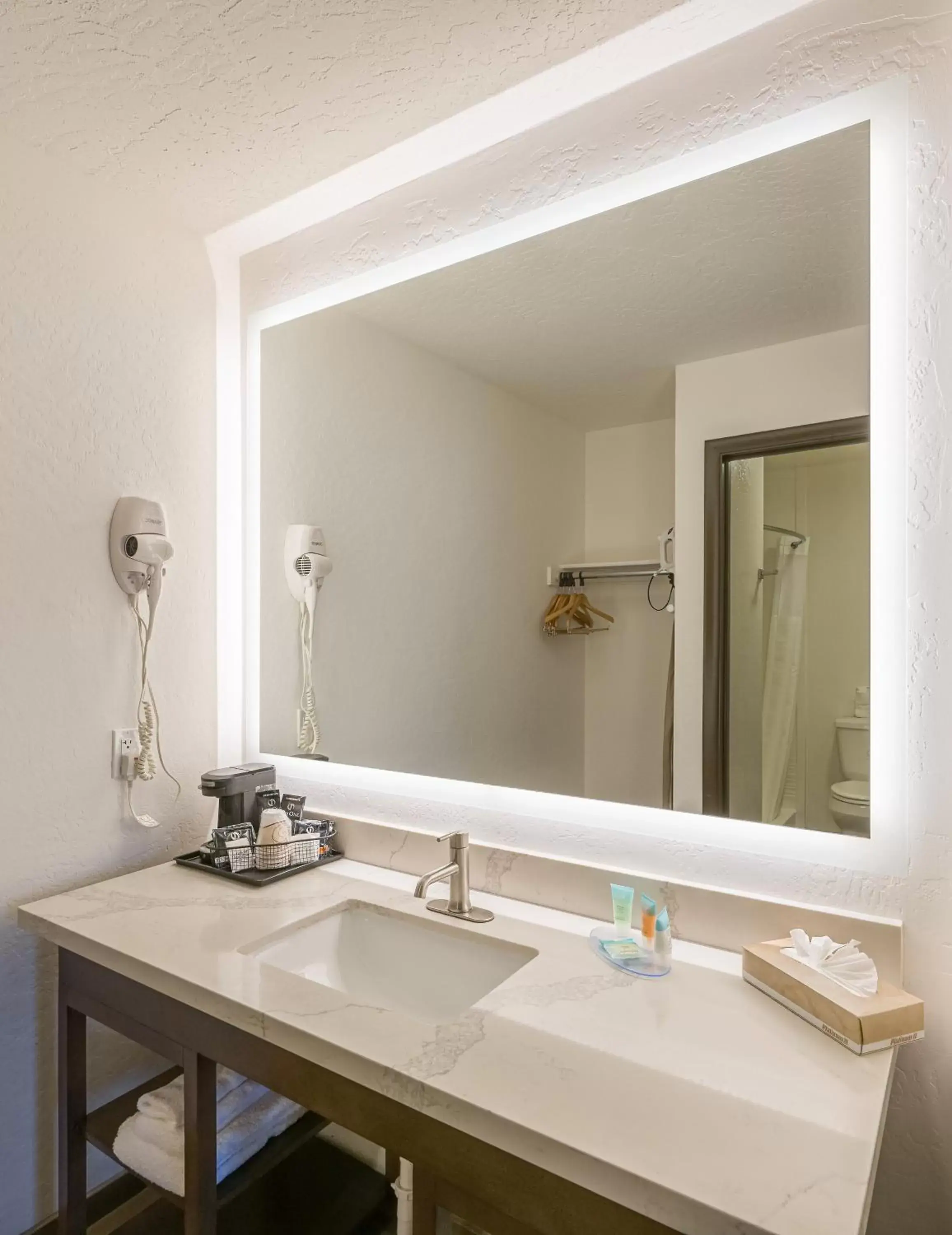 Bathroom in Lux Verde Hotel