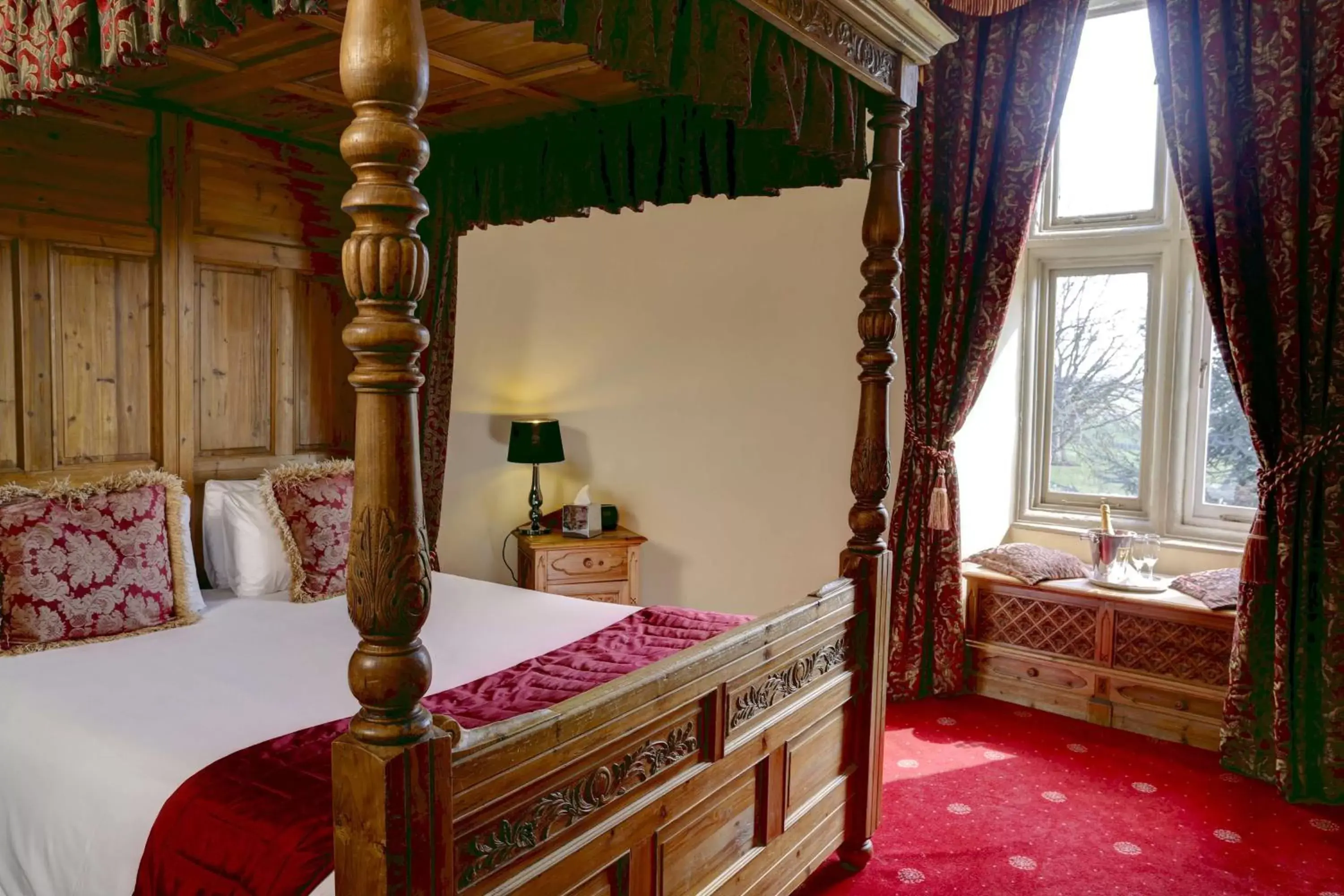 Photo of the whole room, Bed in Best Western Walworth Castle Hotel