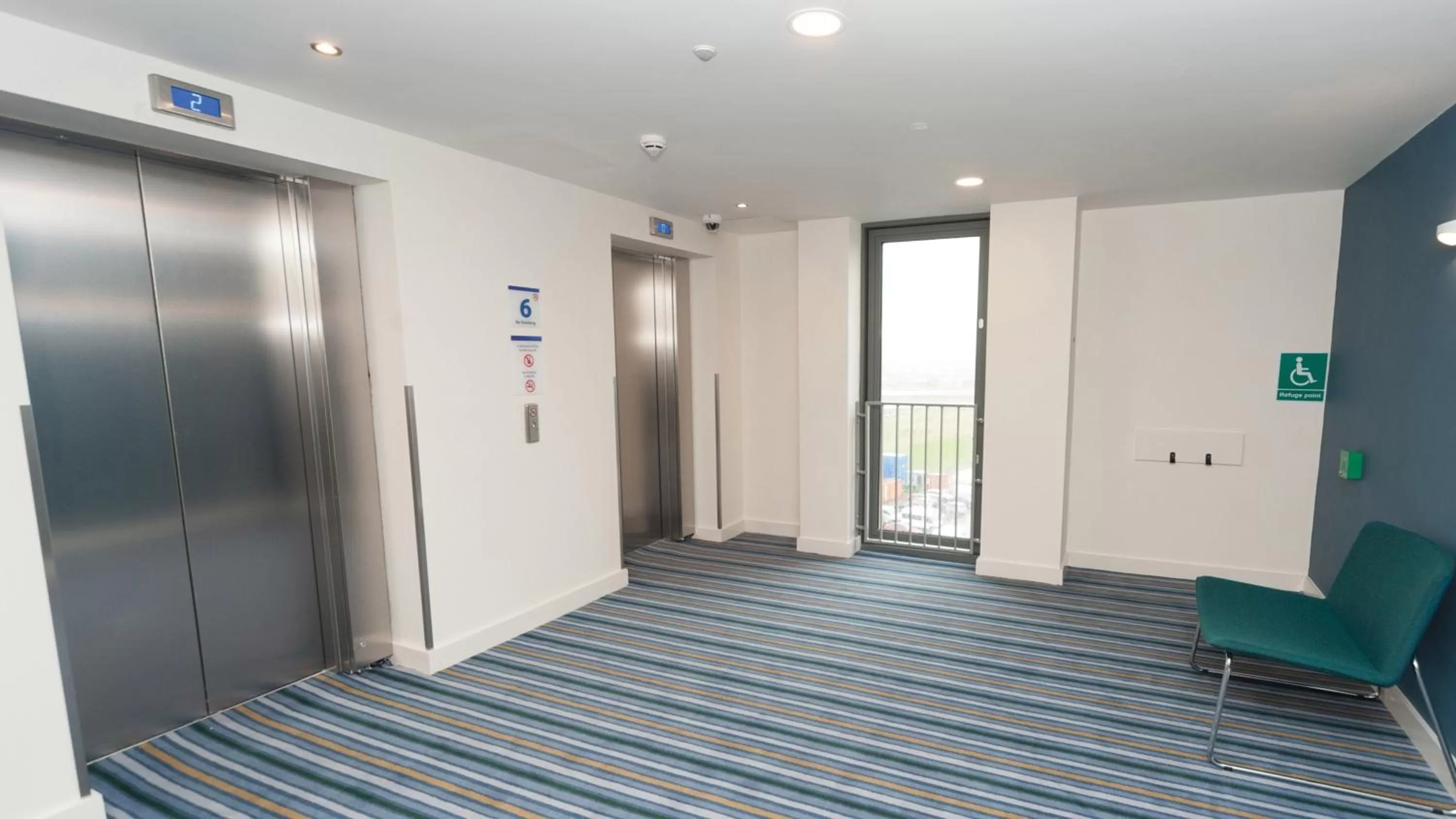 Lobby or reception in Holiday Inn Express Aberdeen Airport by IHG