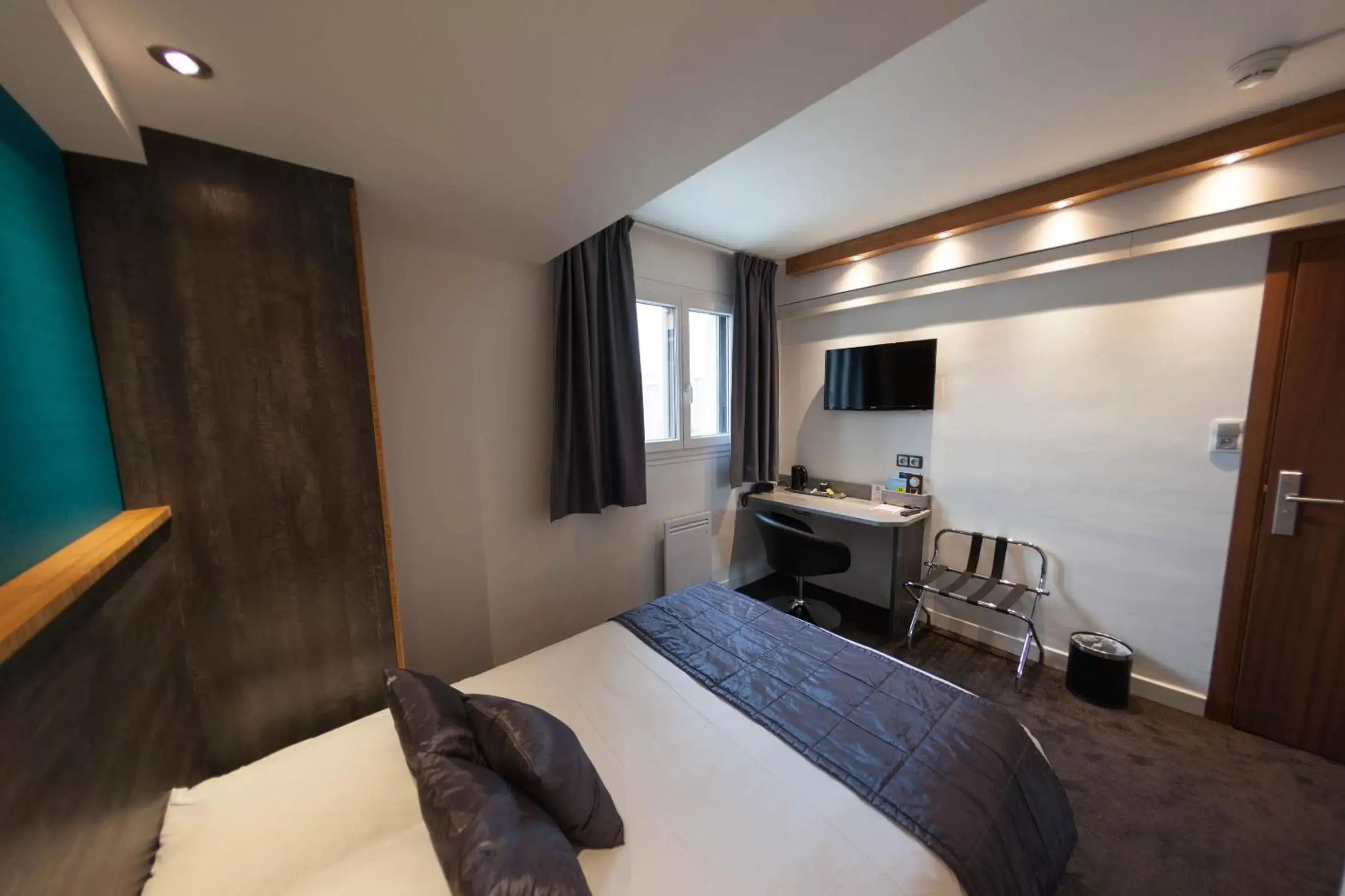 Standard Single Room with Shower in Hôtel Foch