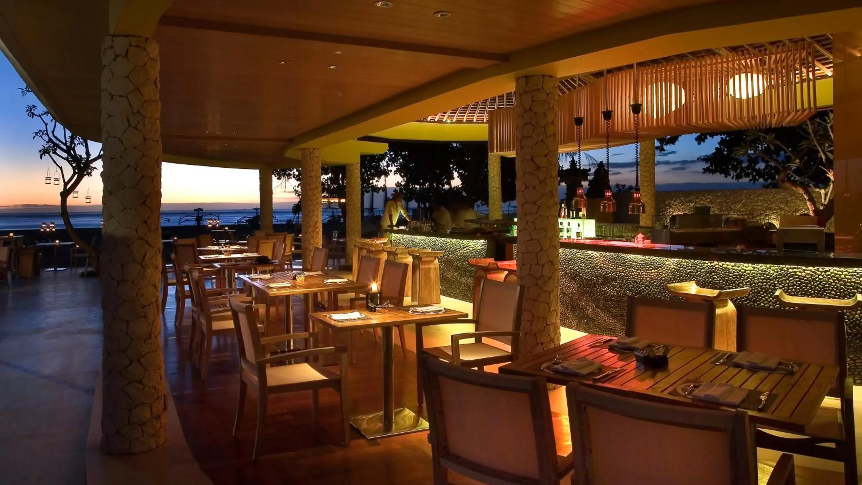 Restaurant/places to eat in Holiday Inn Resort Baruna Bali by IHG