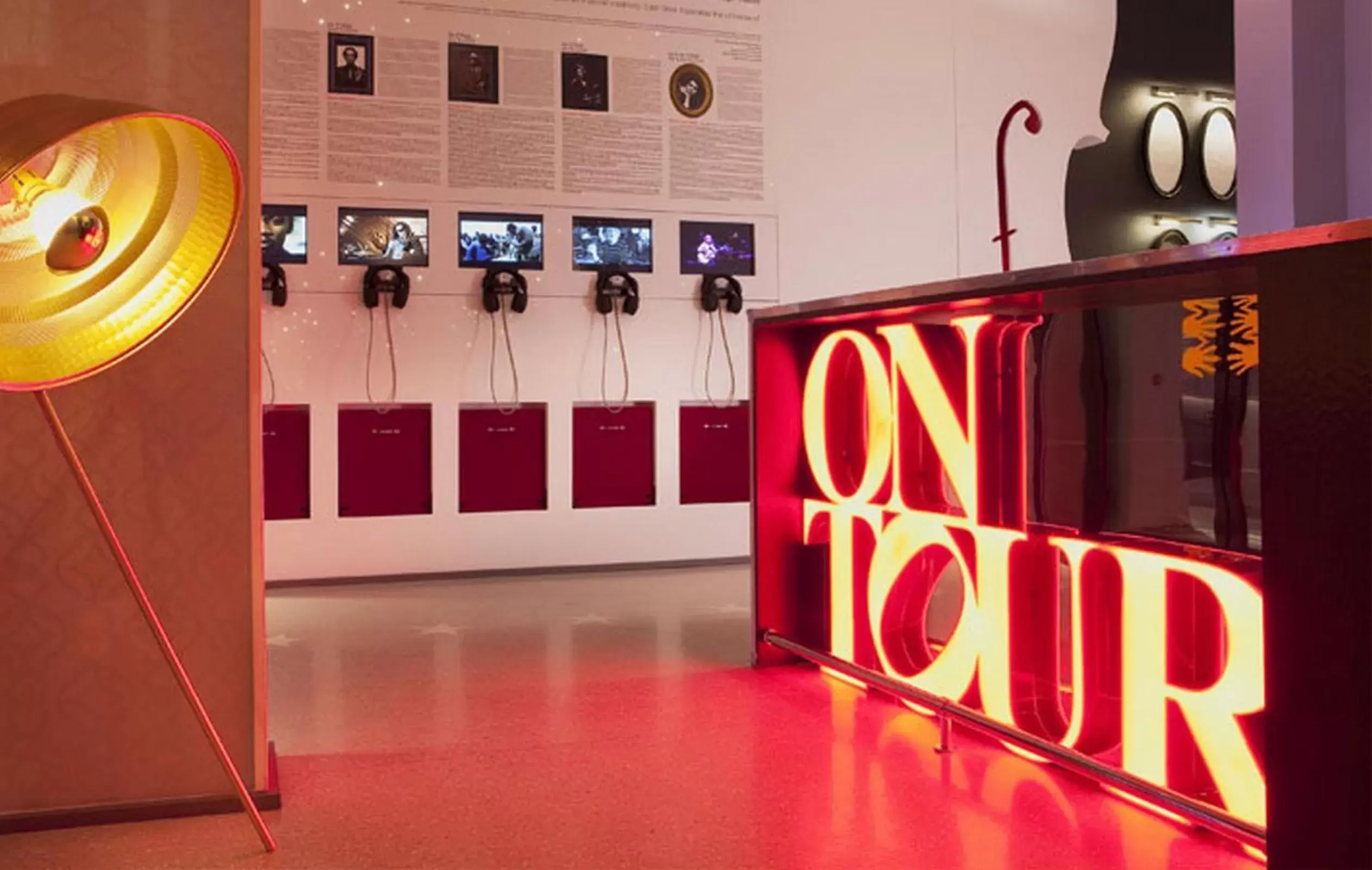 Lobby or reception in Hôtel du Triangle d'Or Lobby or reception in Hôtel du Triangle d'Or