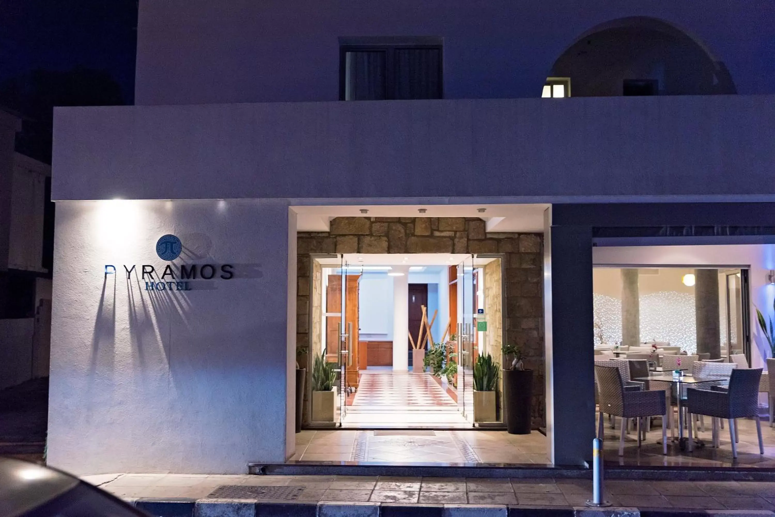 Facade/entrance in Pyramos Hotel