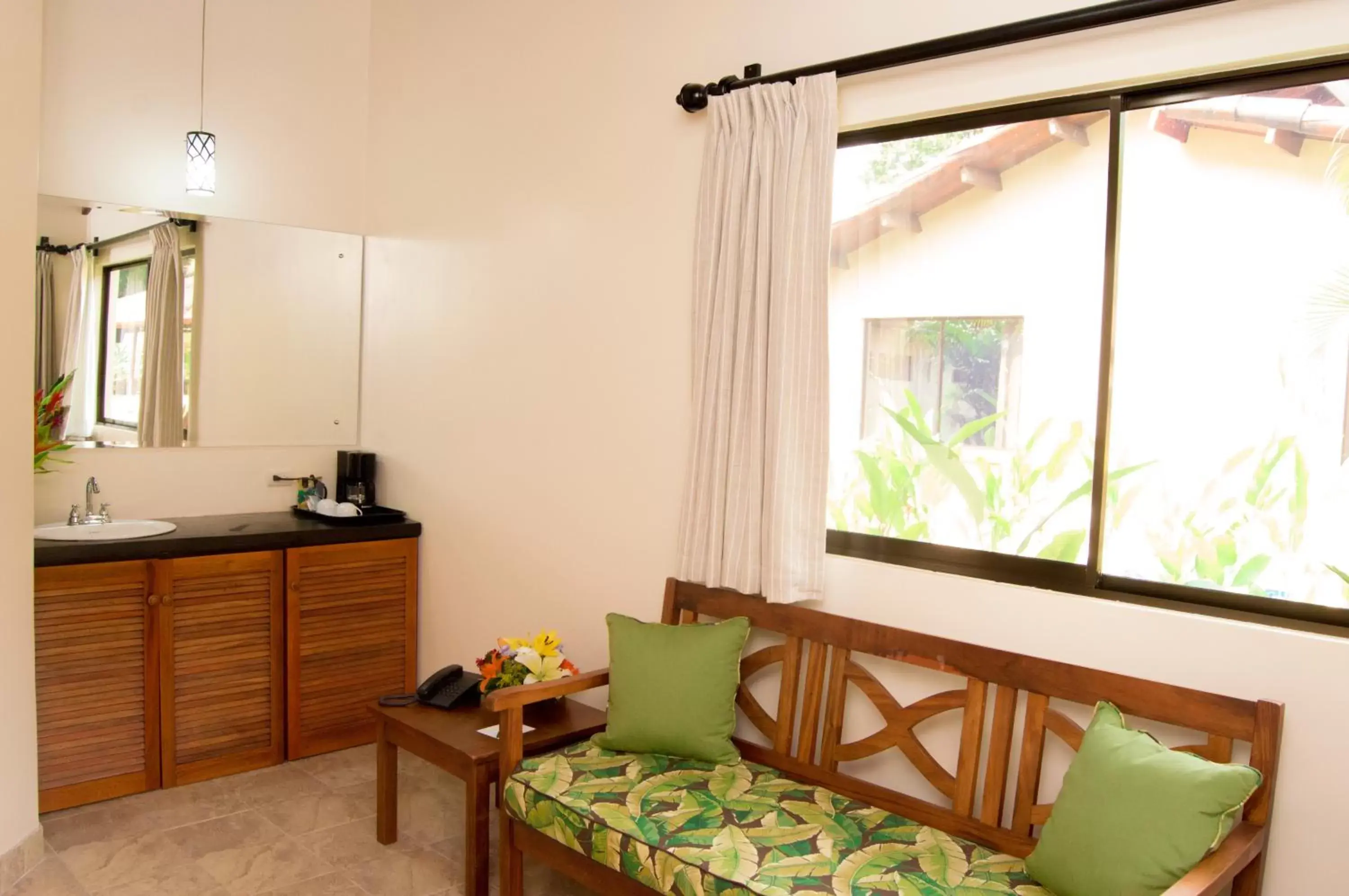 Kitchen or kitchenette, Seating Area in La Foresta Nature Resort