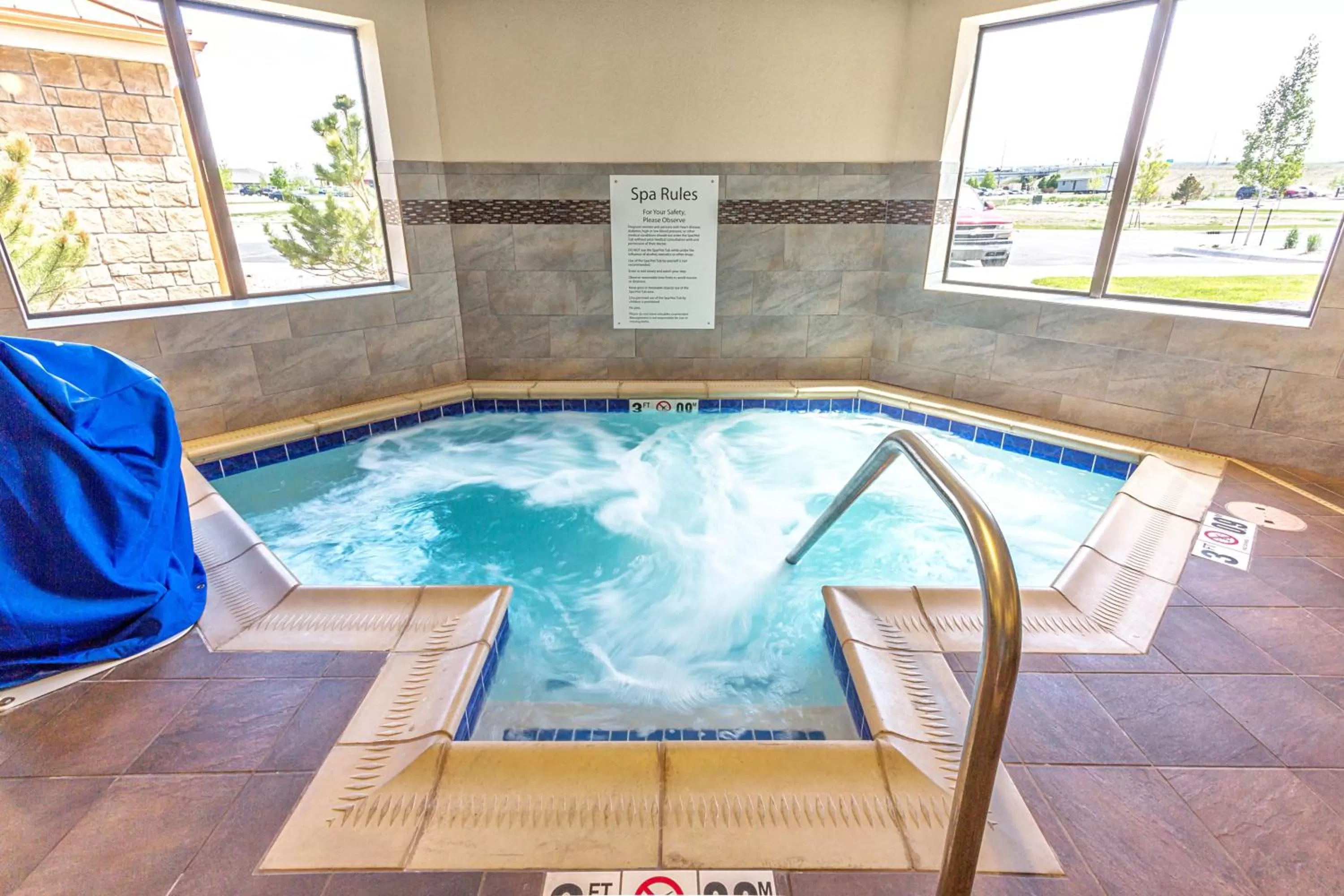 Hot Tub in Holiday Inn Express Hotel & Suites Billings by IHG