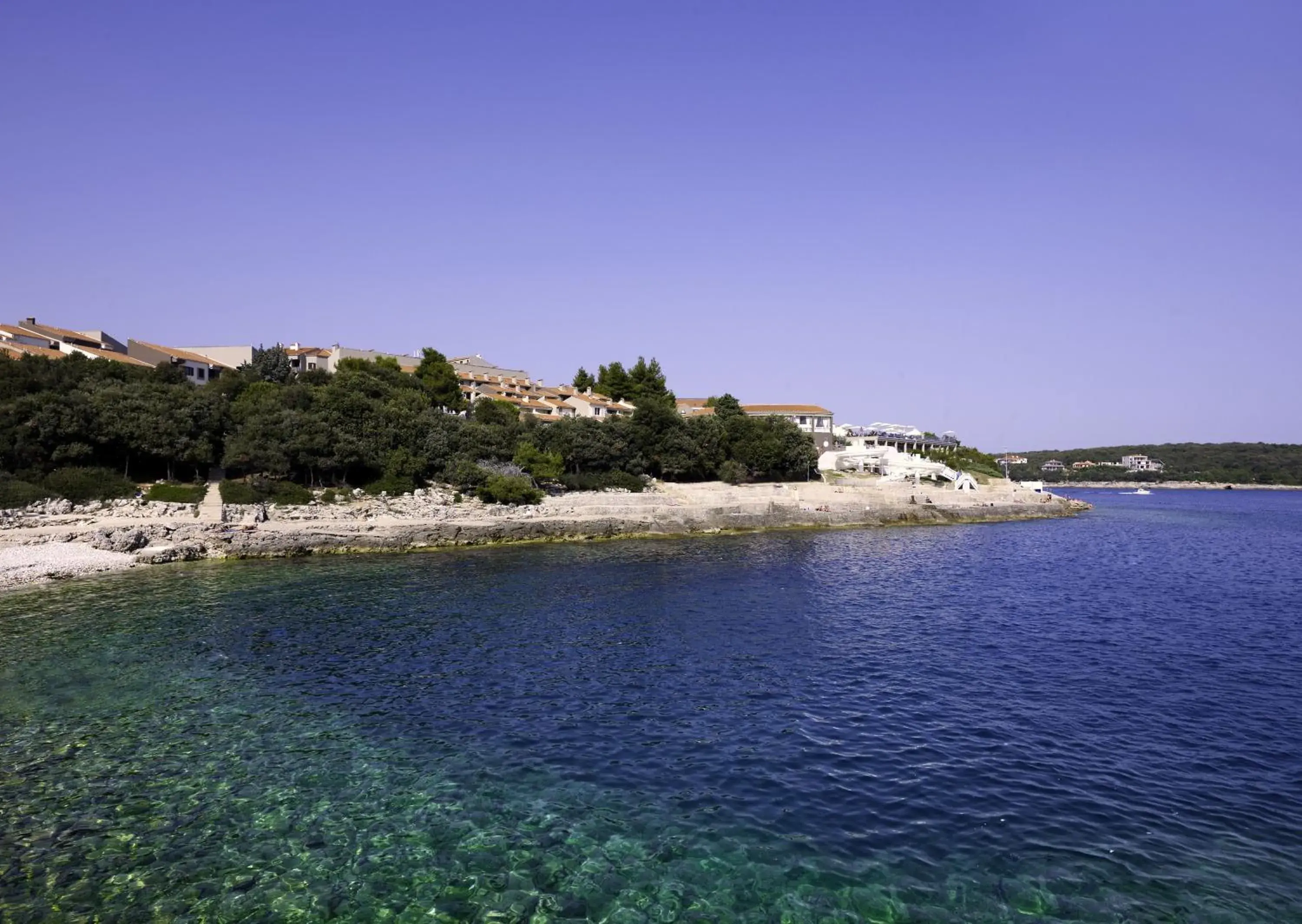 Beach in Verudela Villas