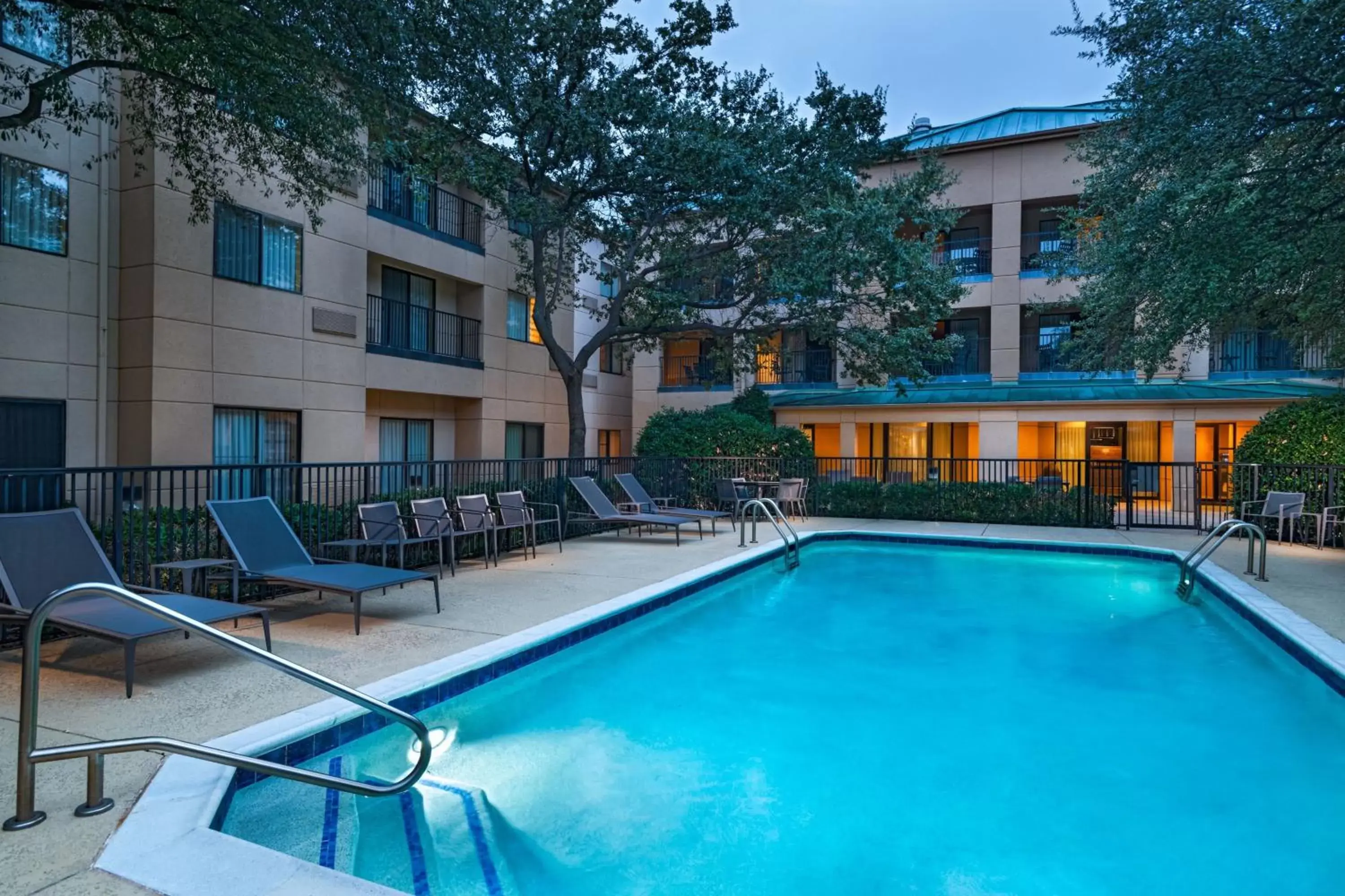 Swimming Pool in Courtyard by Marriott Dallas Plano in Legacy Park