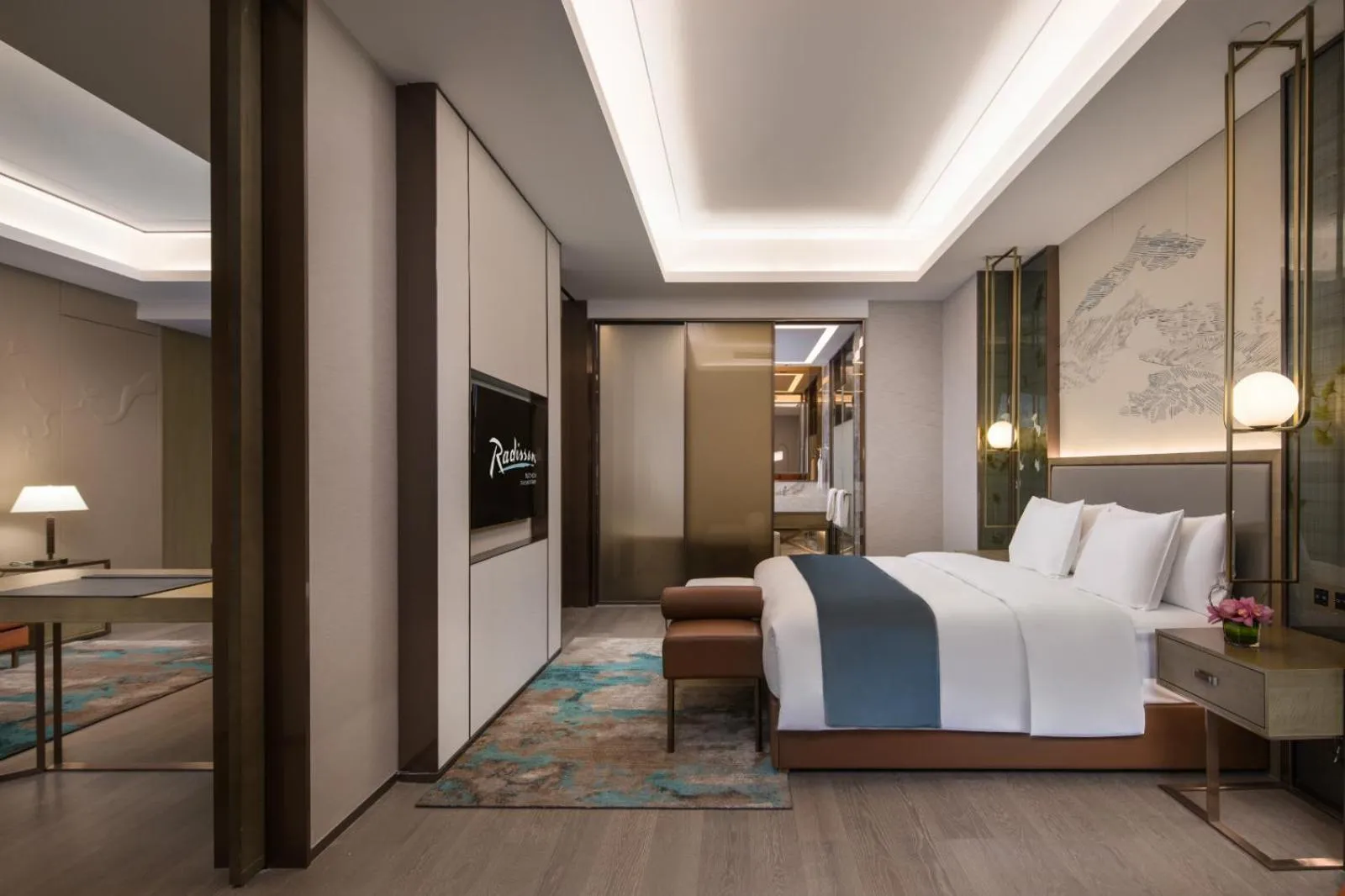 TV and multimedia in Radisson Suzhou