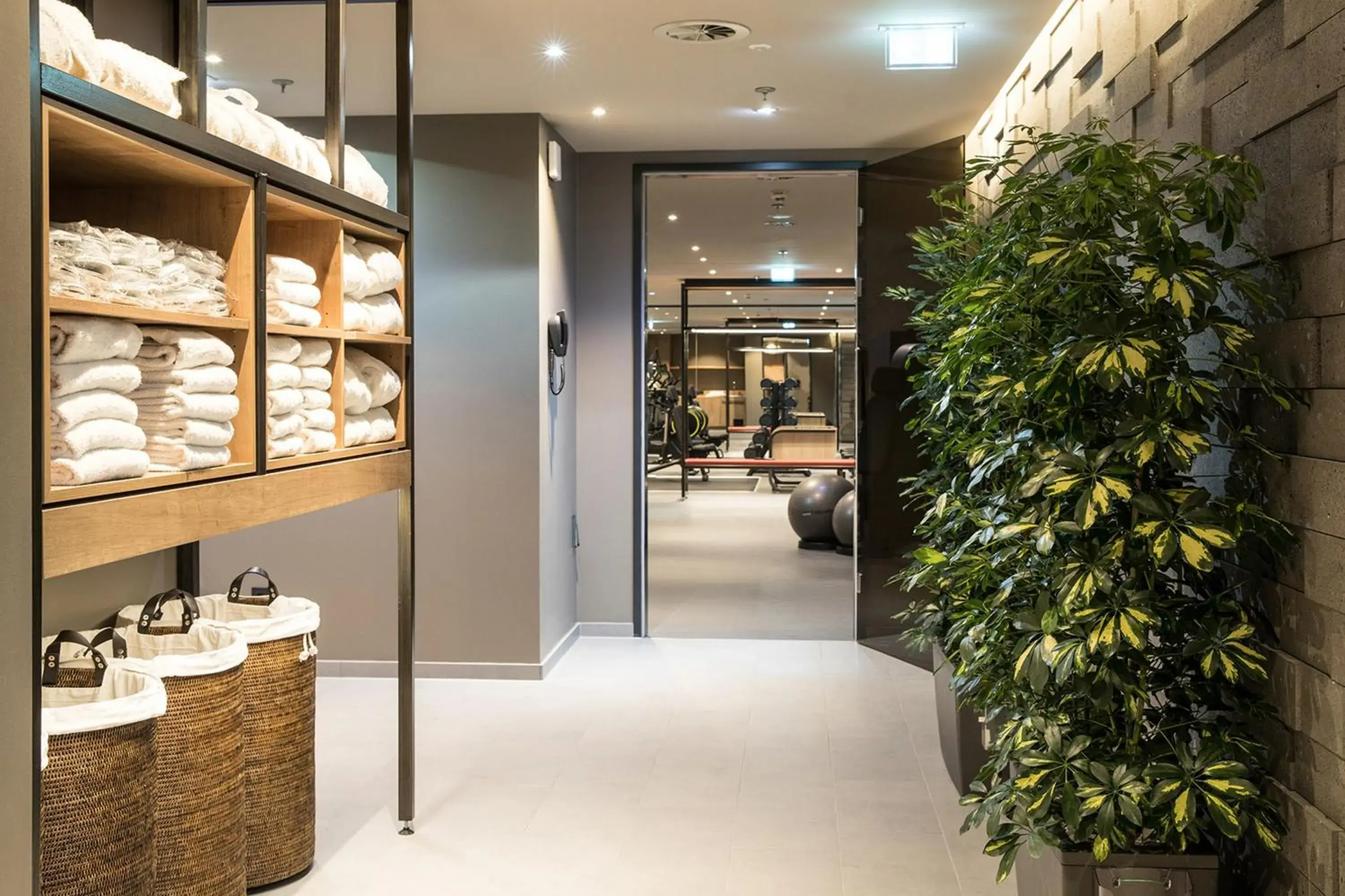 Fitness centre/facilities in Radisson Blu Hotel Köln Fitness centre/facilities in Radisson Blu Hotel Köln