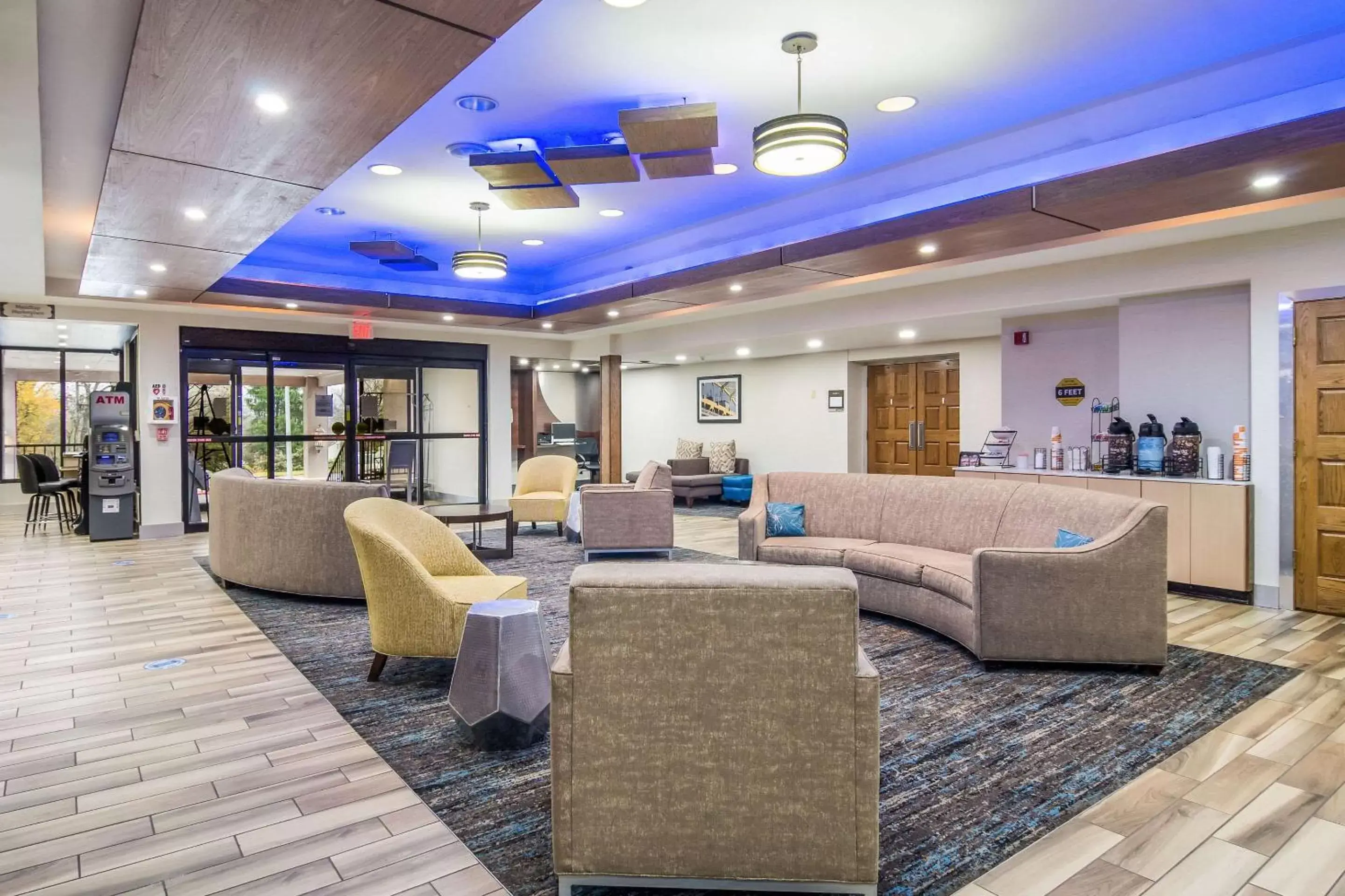 Lobby or reception, Lobby/Reception in Comfort Inn and Suites Pittsburgh
