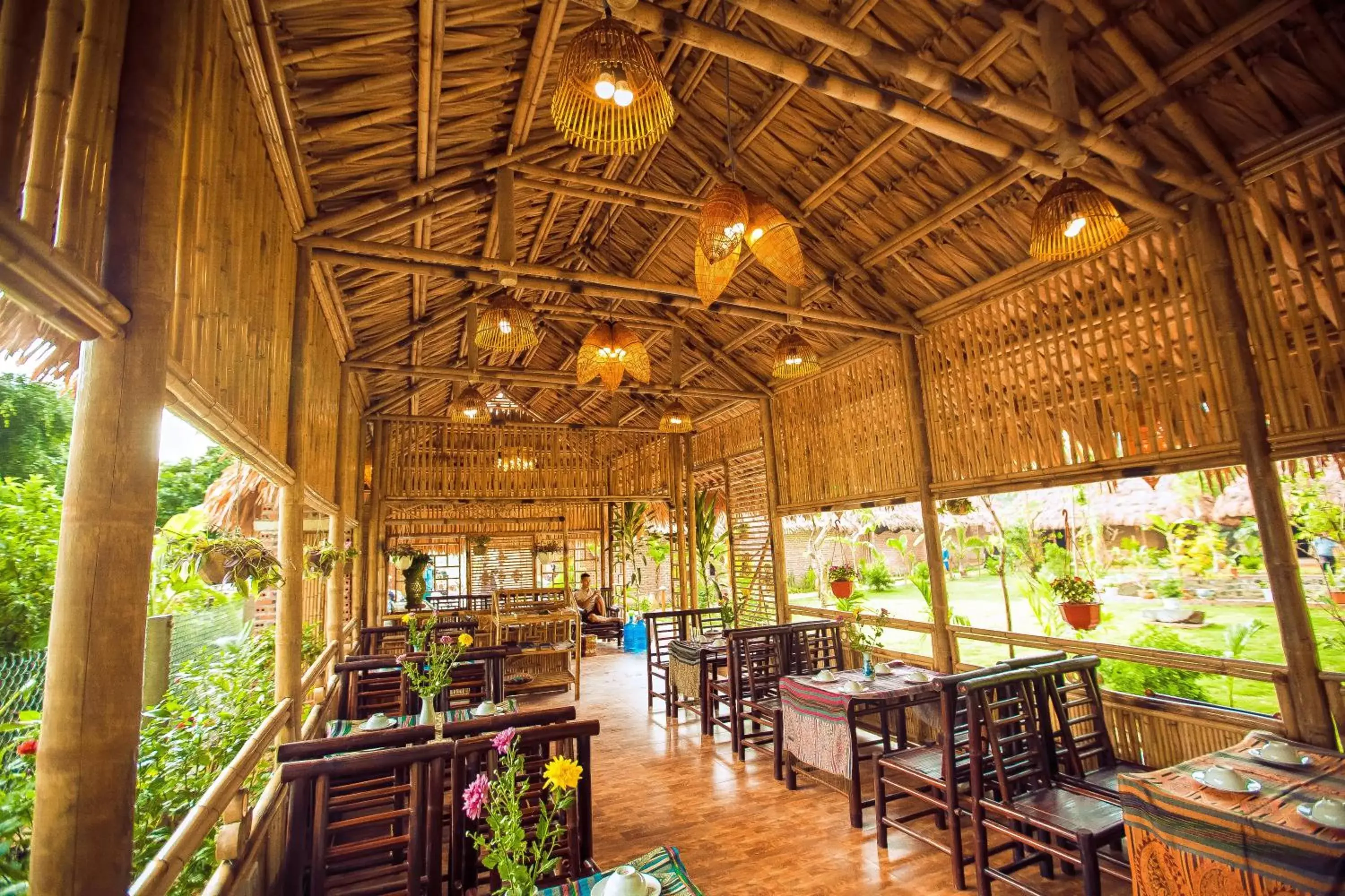Restaurant/places to eat in Tam Coc Rice Fields Resort Restaurant/places to eat in Tam Coc Rice Fields Resort