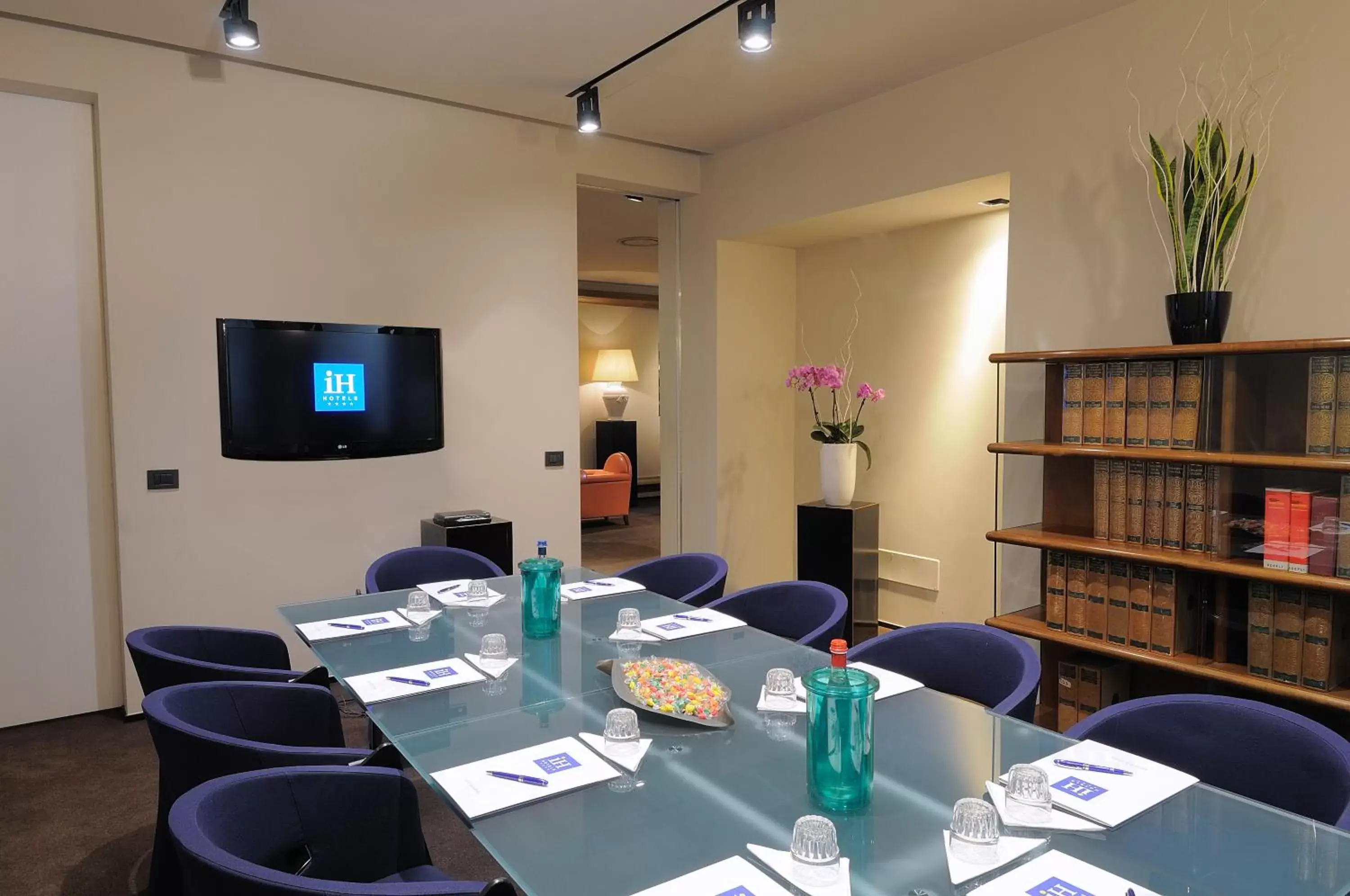 Meeting/conference room in iH Hotels Milano Ambasciatori