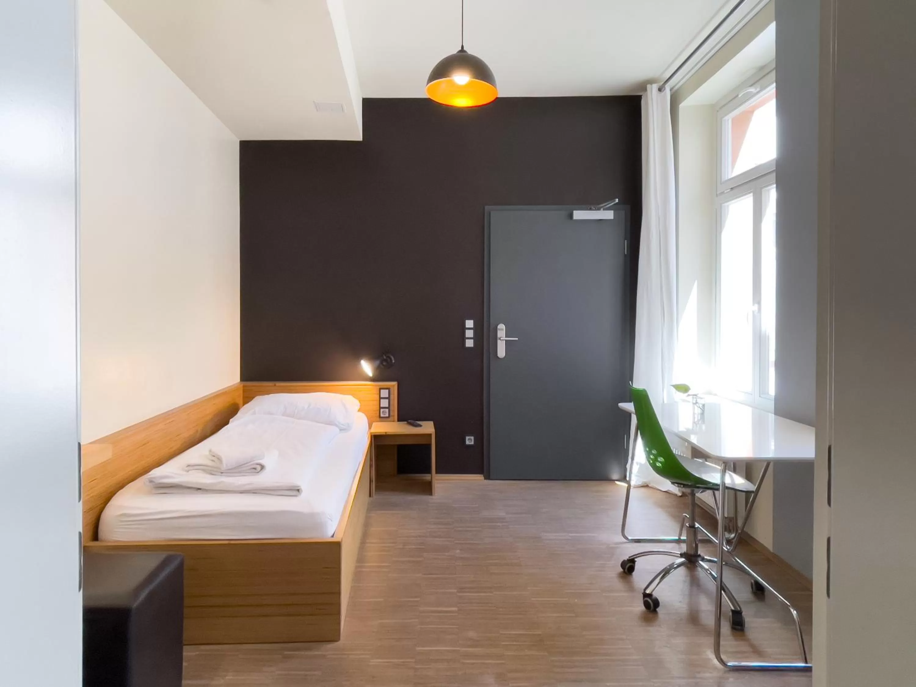 Photo of the whole room, Bed in Five Elements Hostel Leipzig