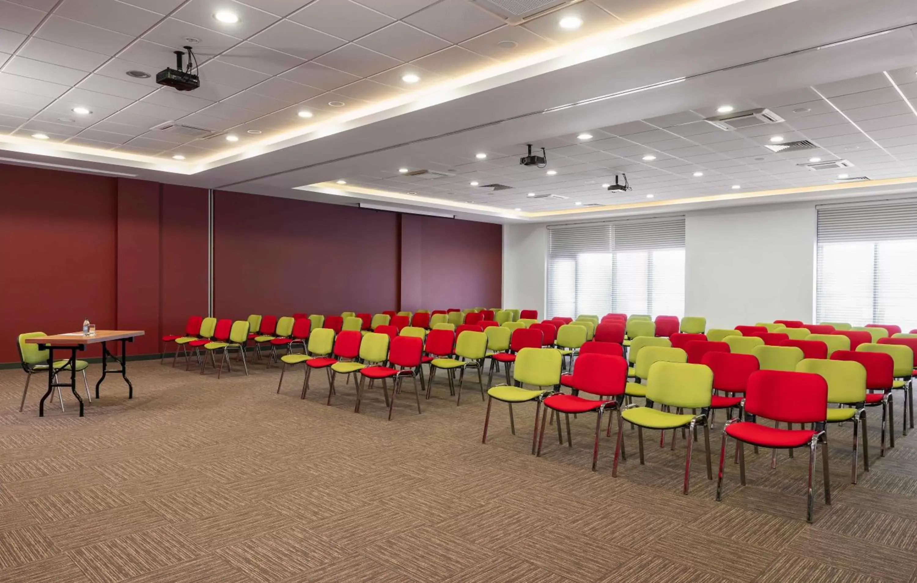 Meeting/conference room in ibis Ankara Airport Hotel