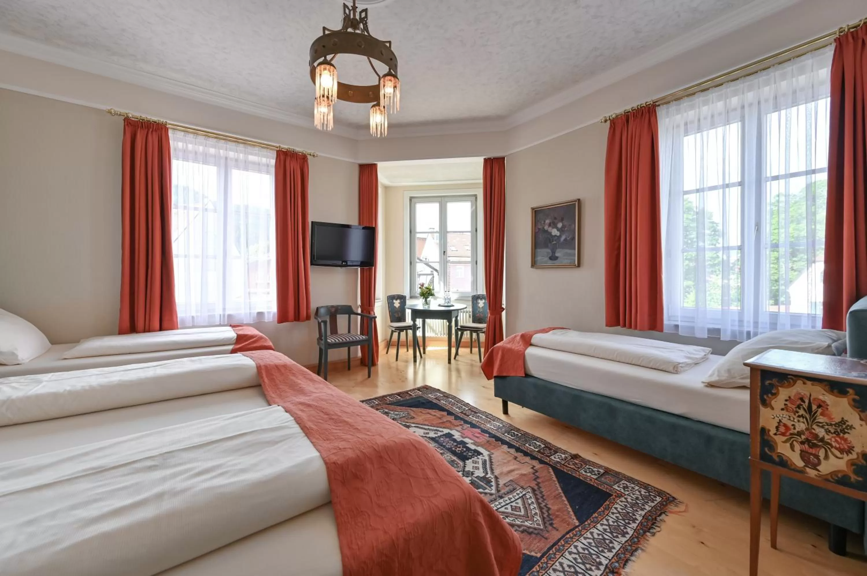 Bedroom, Bed in Hotel Hirsch