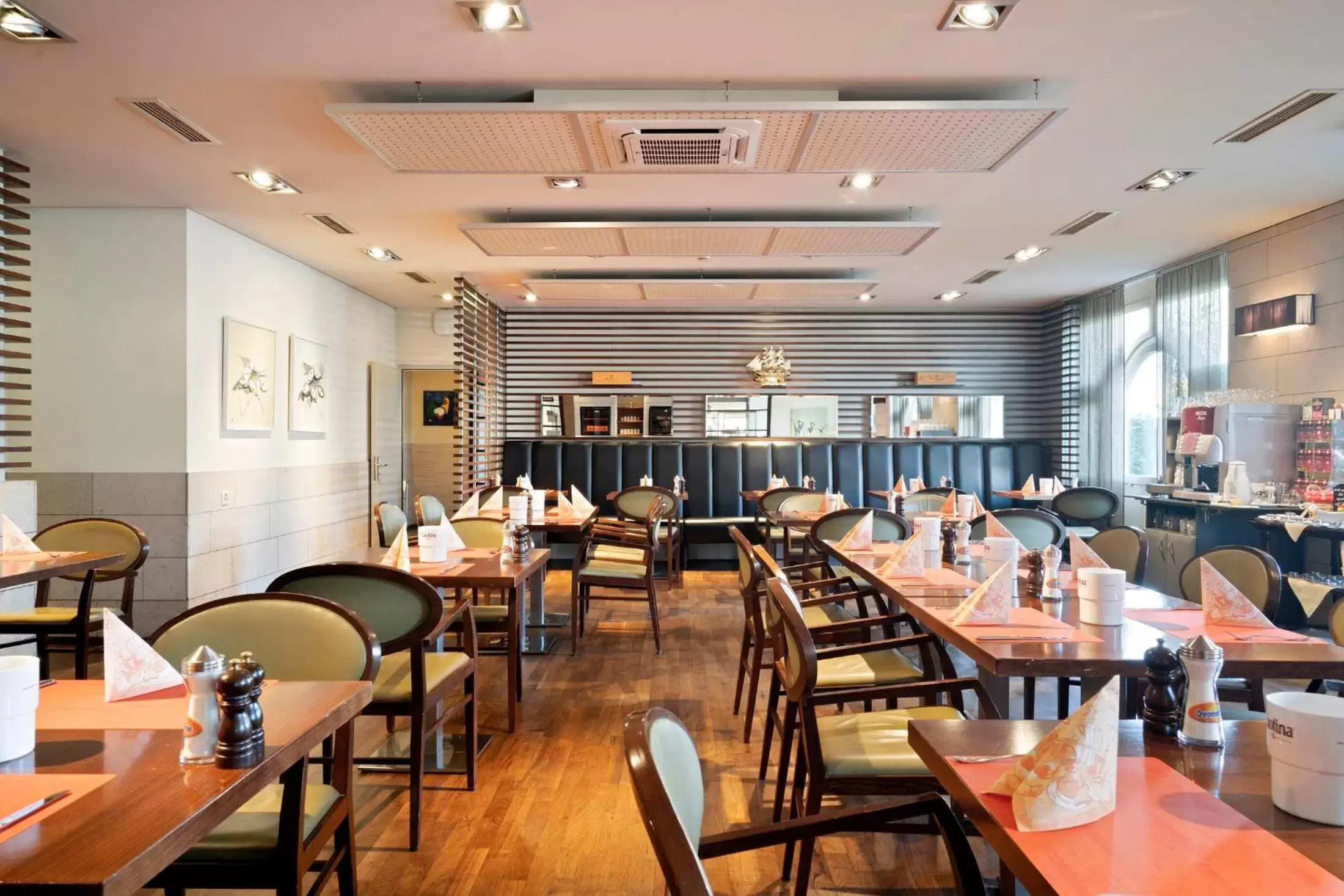 Food and drinks in Hotel Conti Dietikon Food and drinks in Hotel Conti Dietikon