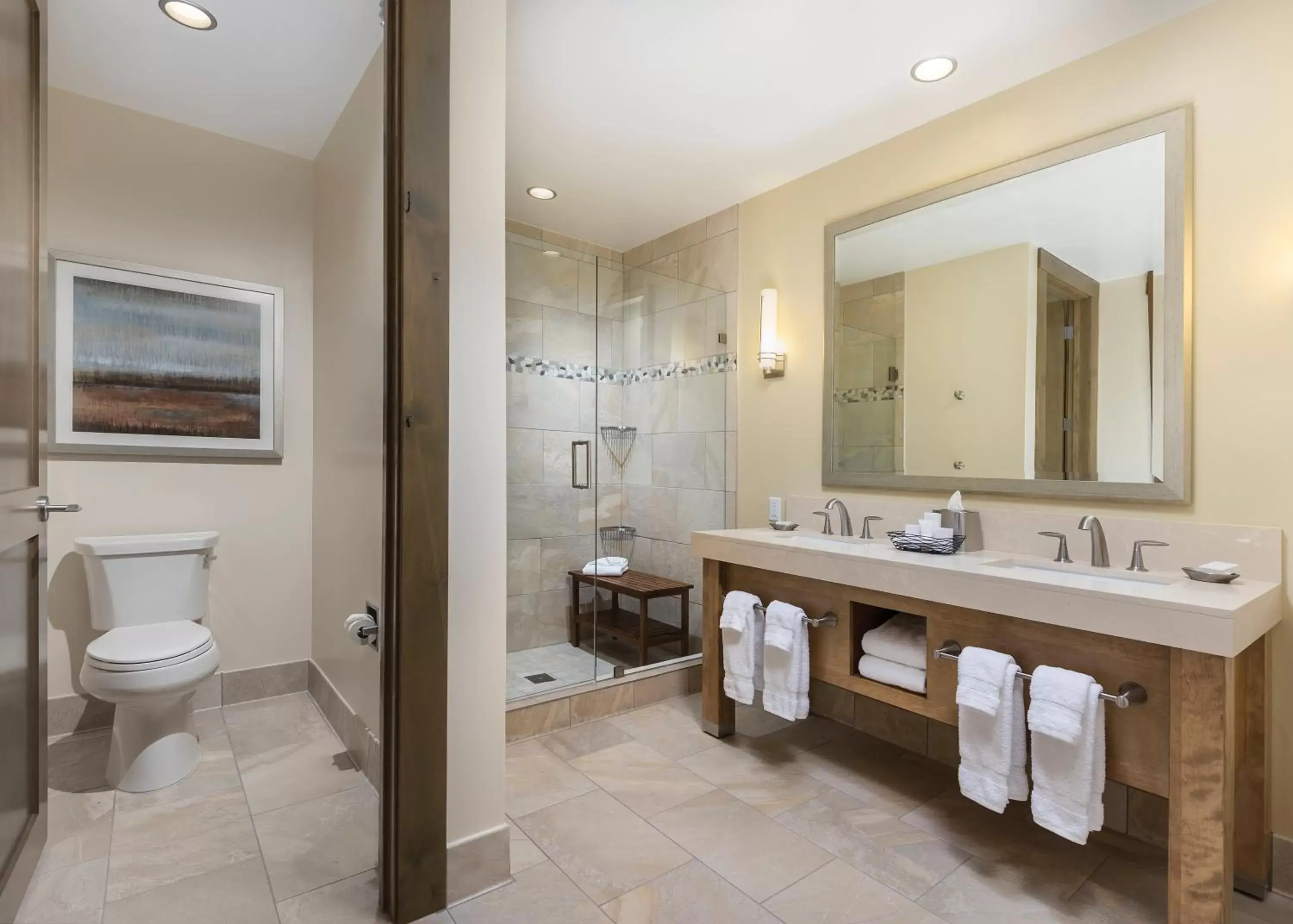 Photo of the whole room, Bathroom in Club Wyndham Resort at Avon