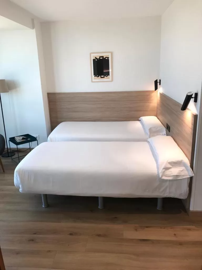 Bed in Hotel Príncipe de Asturias