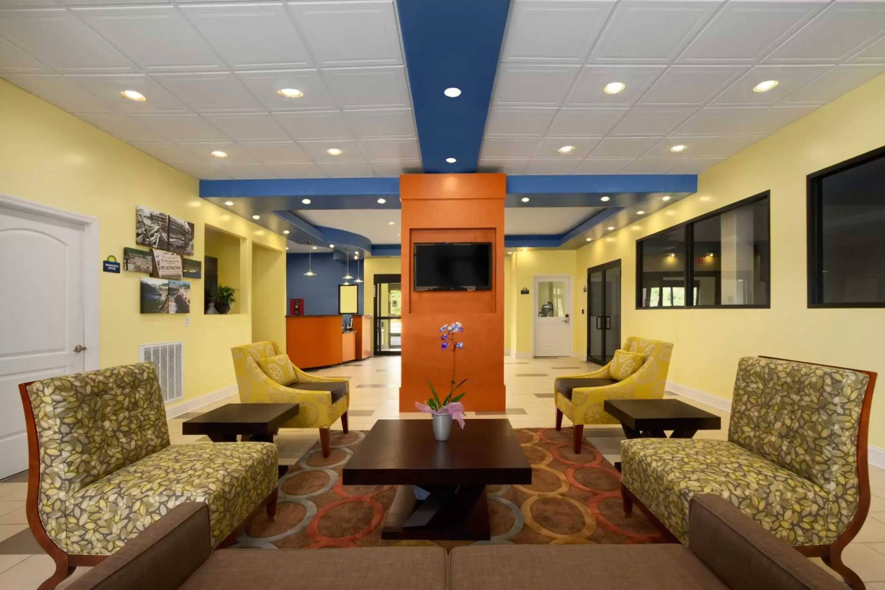 Lobby or reception, Lobby/Reception in Days Inn by Wyndham Fultondale