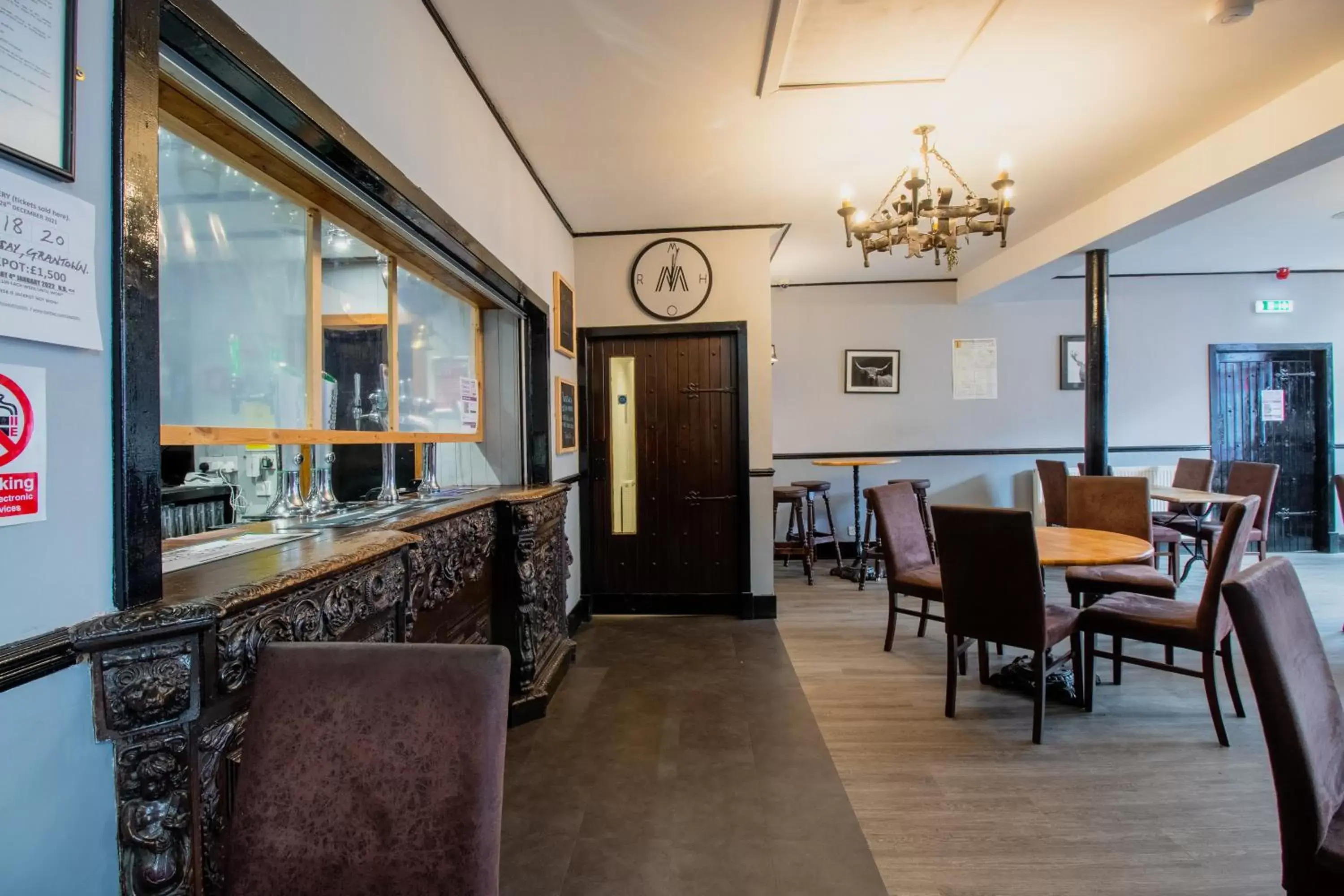 Lounge or bar, Restaurant/Places to Eat in The Ben Mhor Hotel, Bar & Restaurant