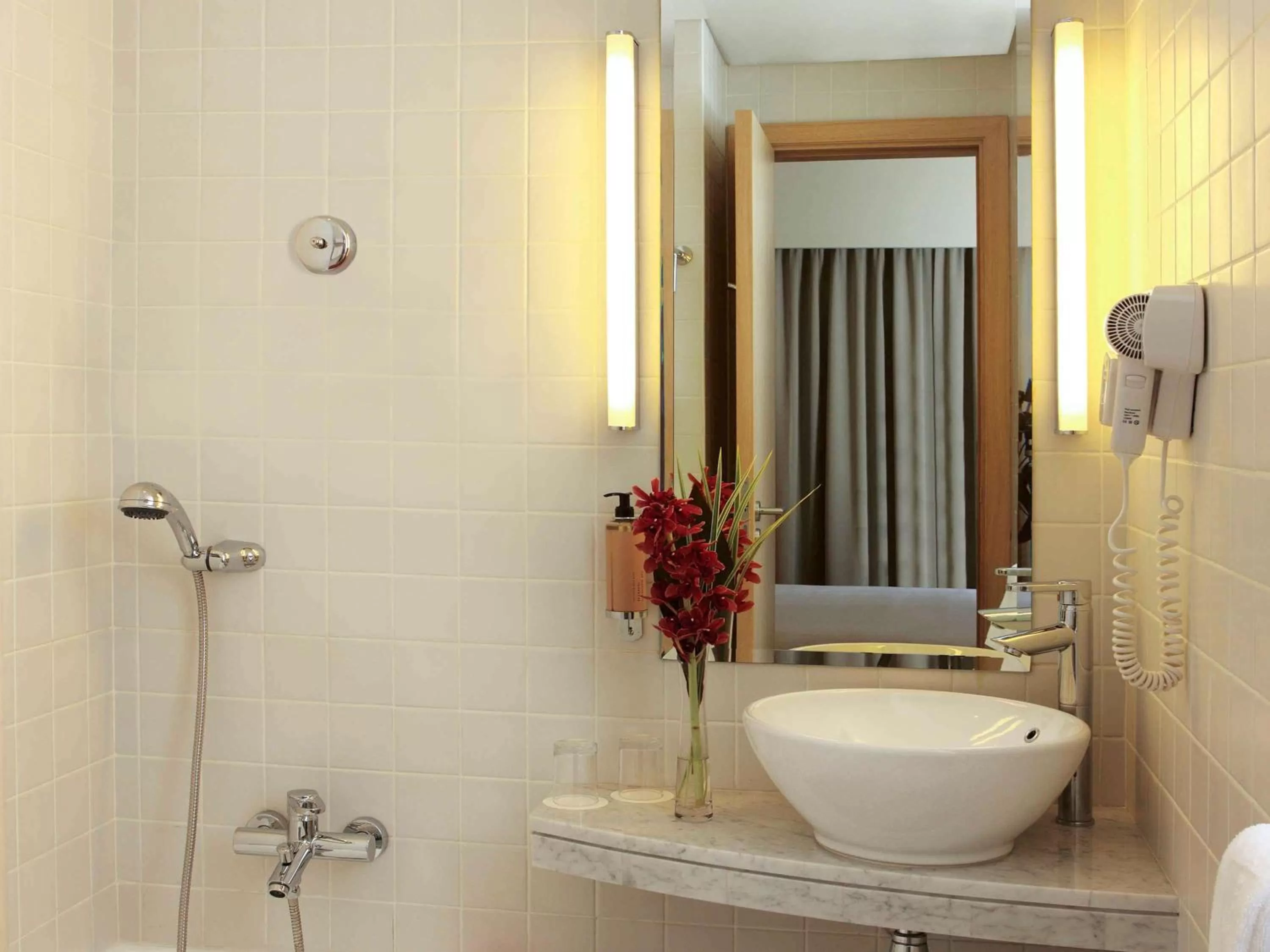 Twin Suite in Novotel Suites Mall Avenue Dubai