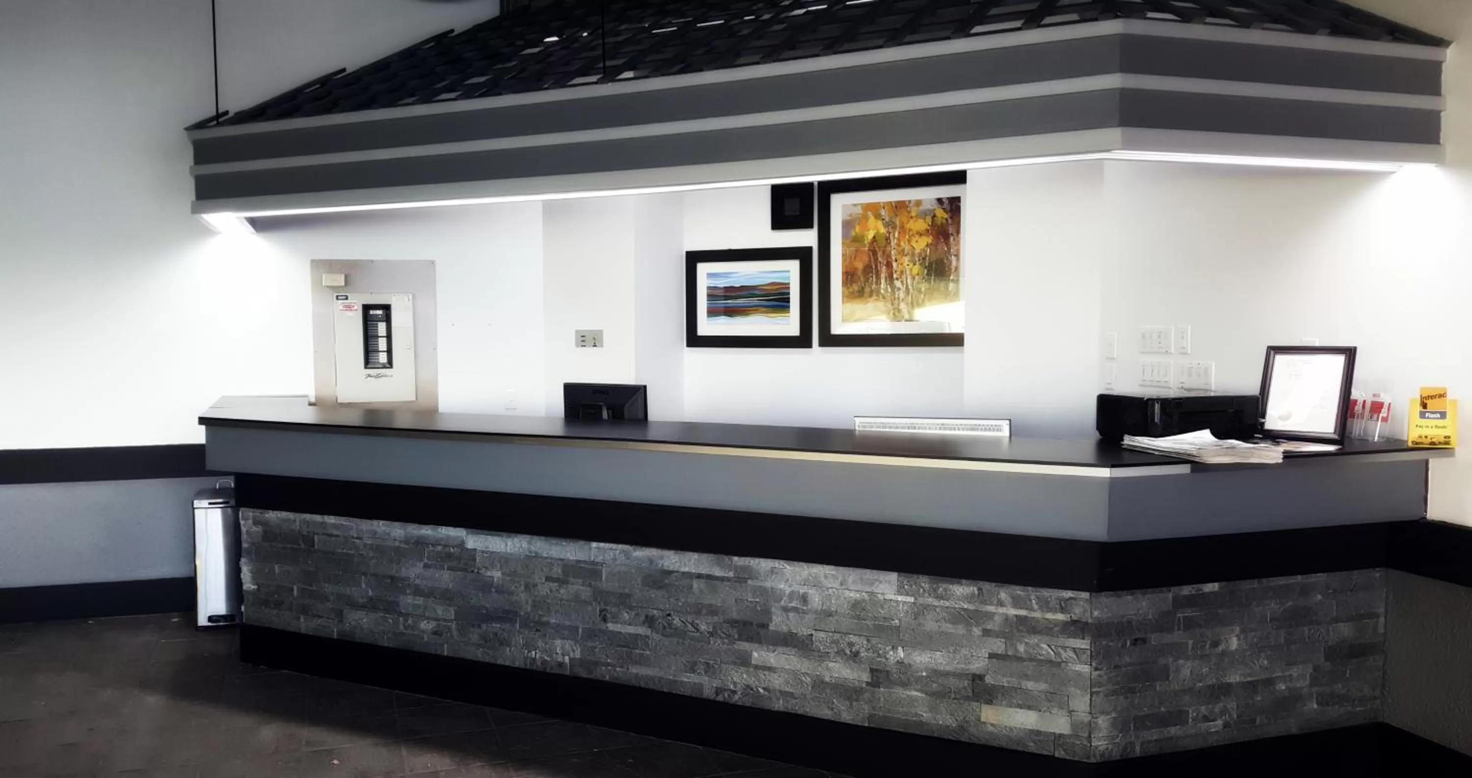 Lobby or reception in Home Away Inn