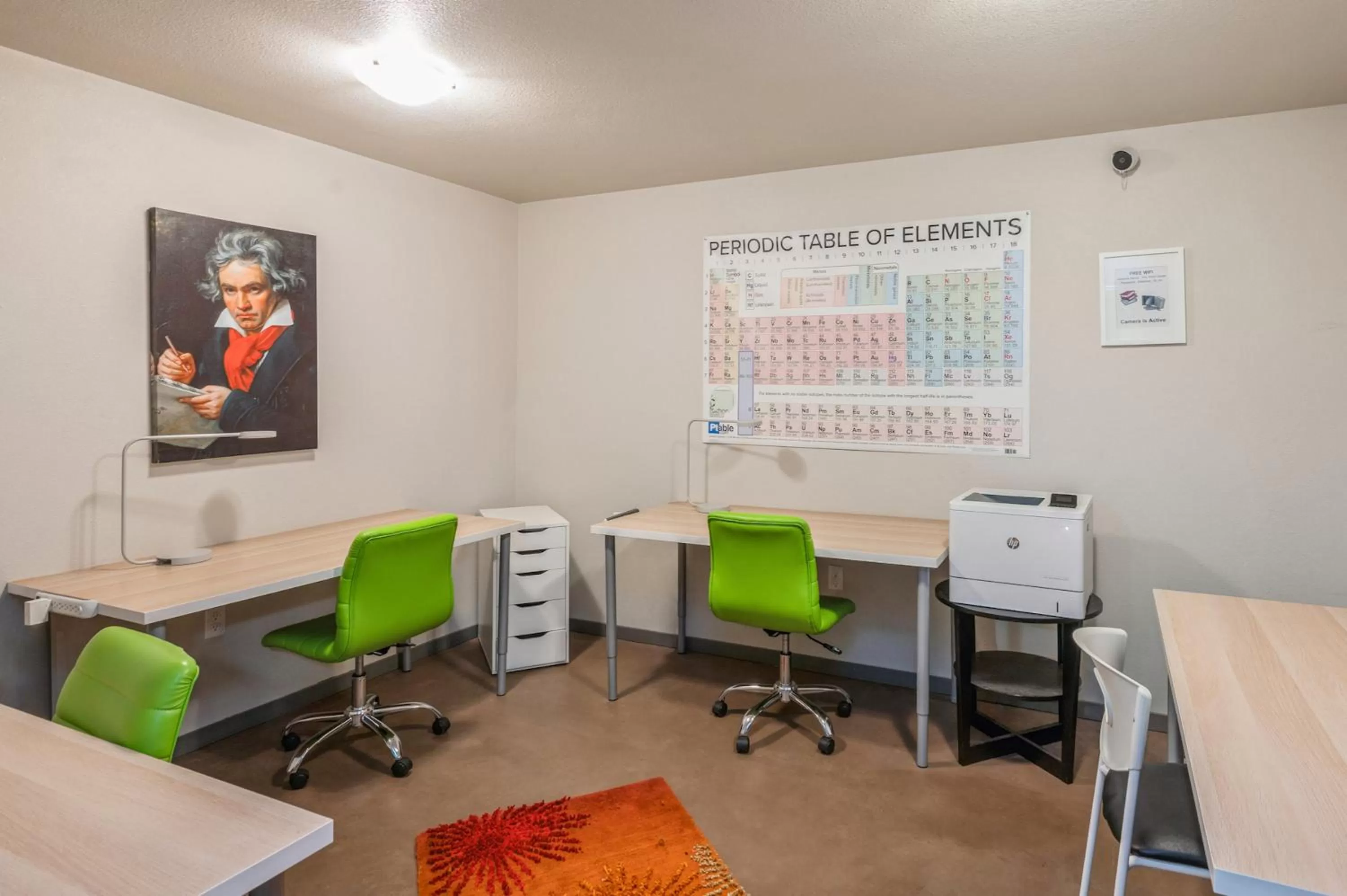 Meeting/conference room in Kasa University Avenue Minneapolis