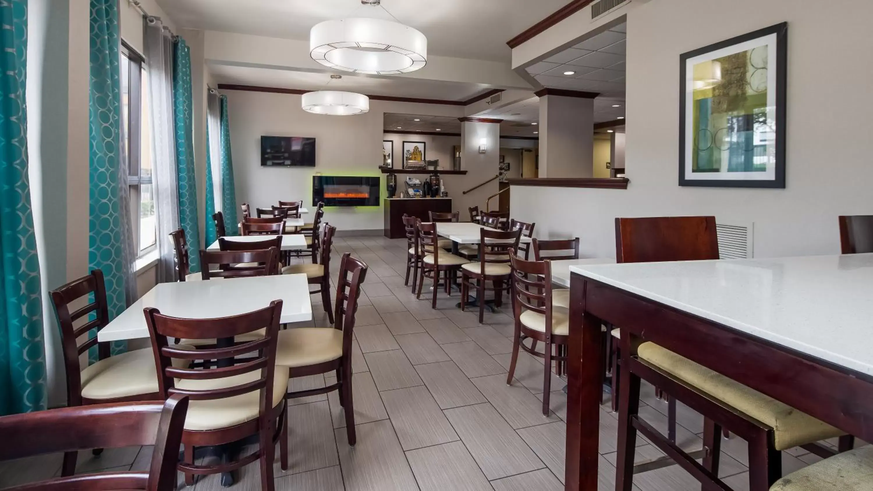 Breakfast in Clarion Pointe near Medical Center Breakfast in Clarion Pointe near Medical Center