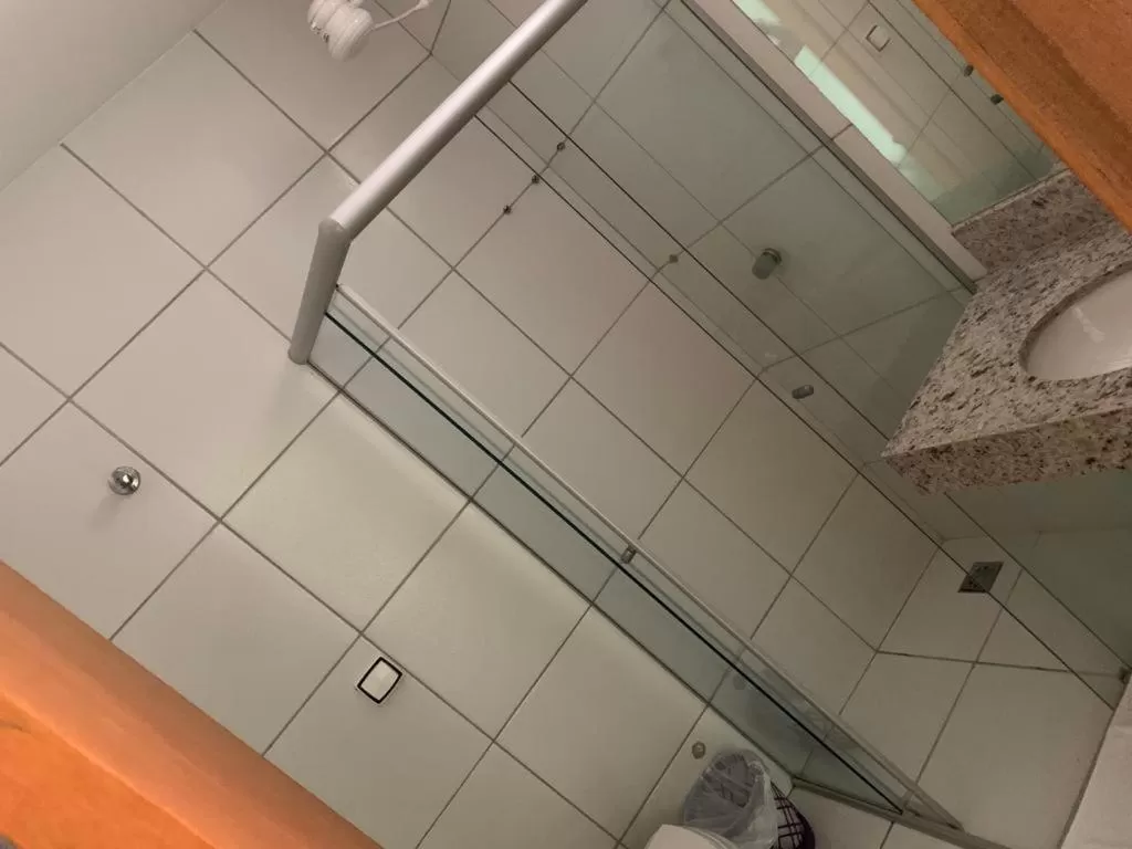 Shower in Hotel Central de Anápolis