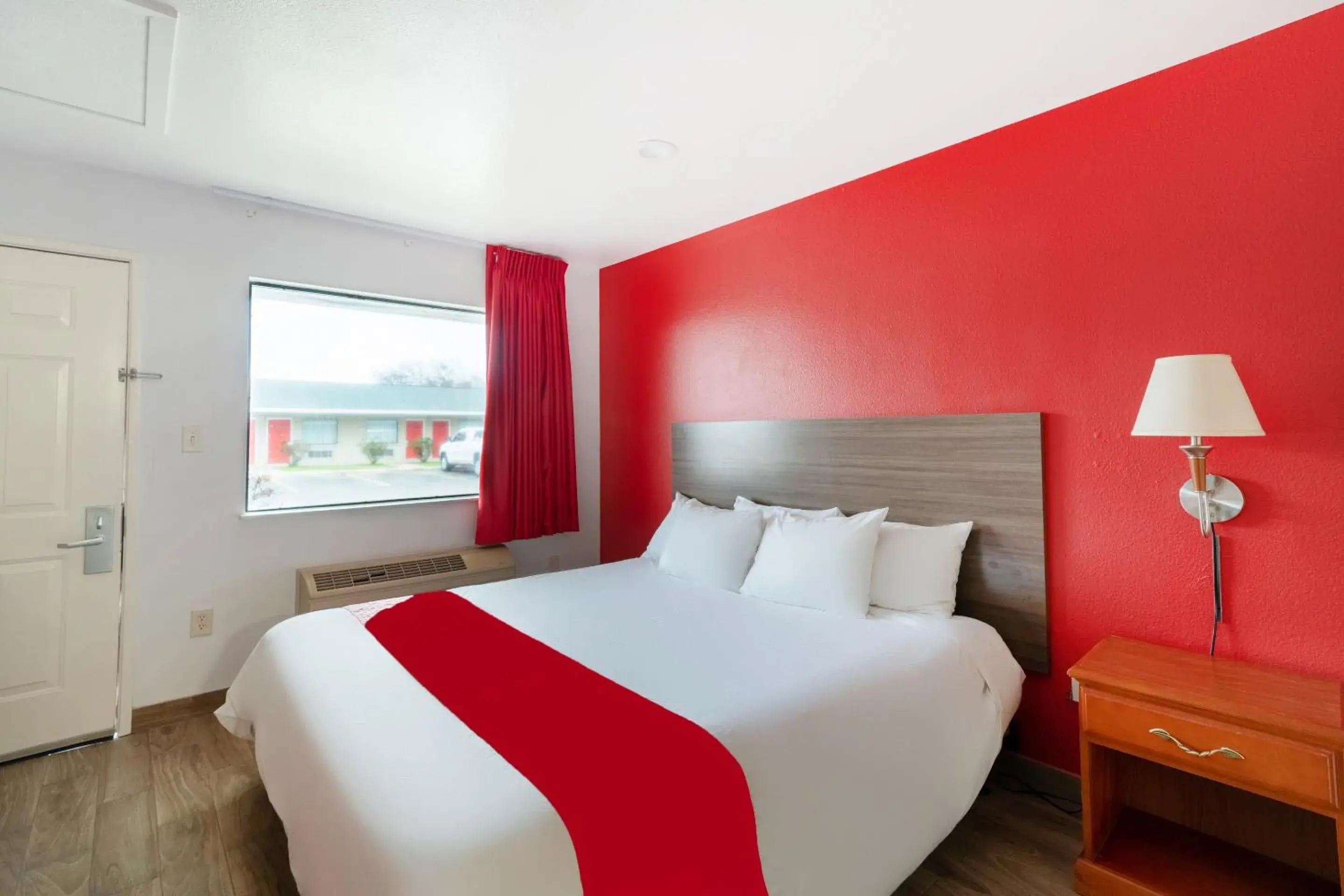 Bedroom, Bed in OYO Hotel San Antonio near AT&T Center