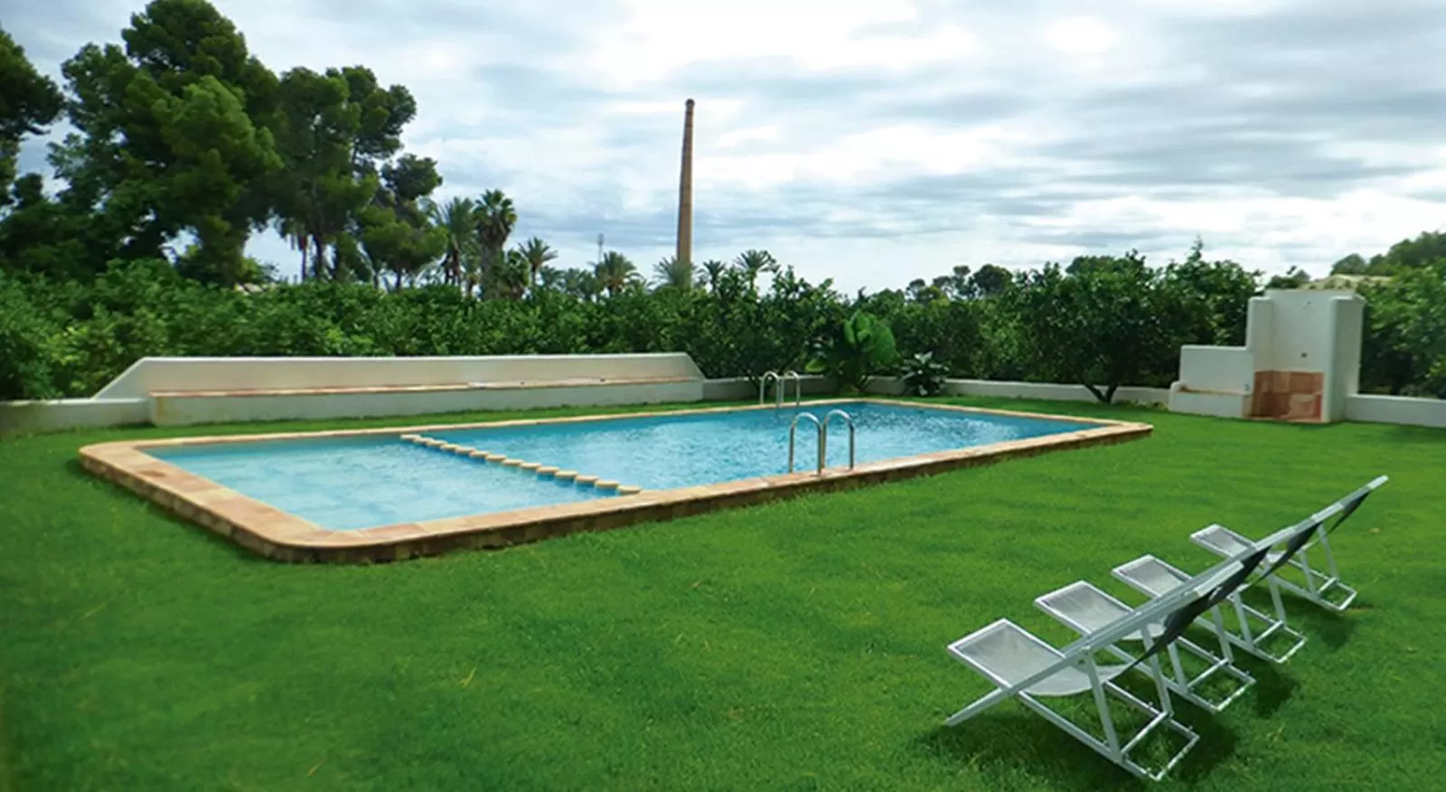 Swimming pool in El Sequer Casa Rural
