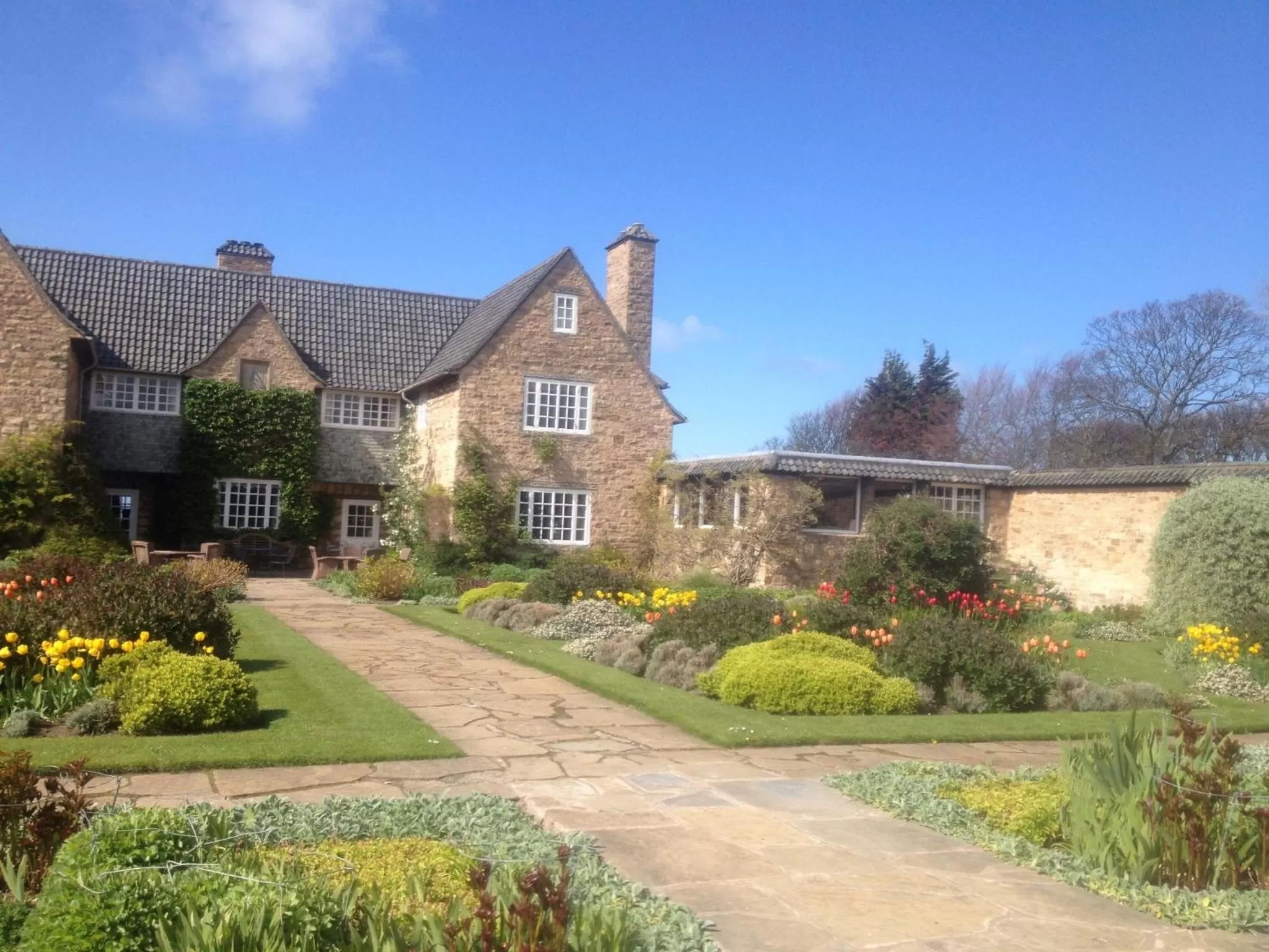Facade/entrance in Greywalls Hotel & Chez Roux