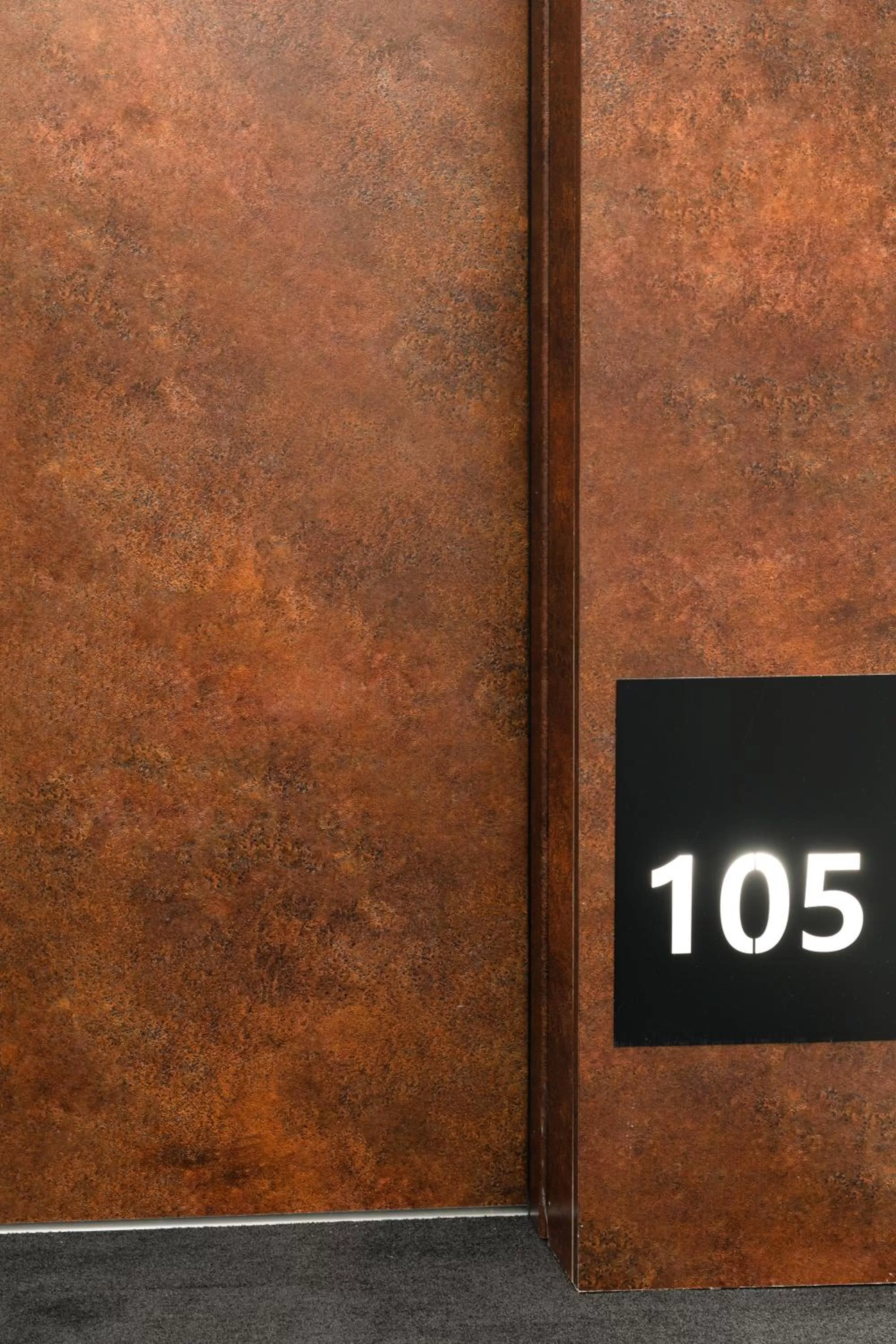 Decorative detail in Lagos Avenida Hotel