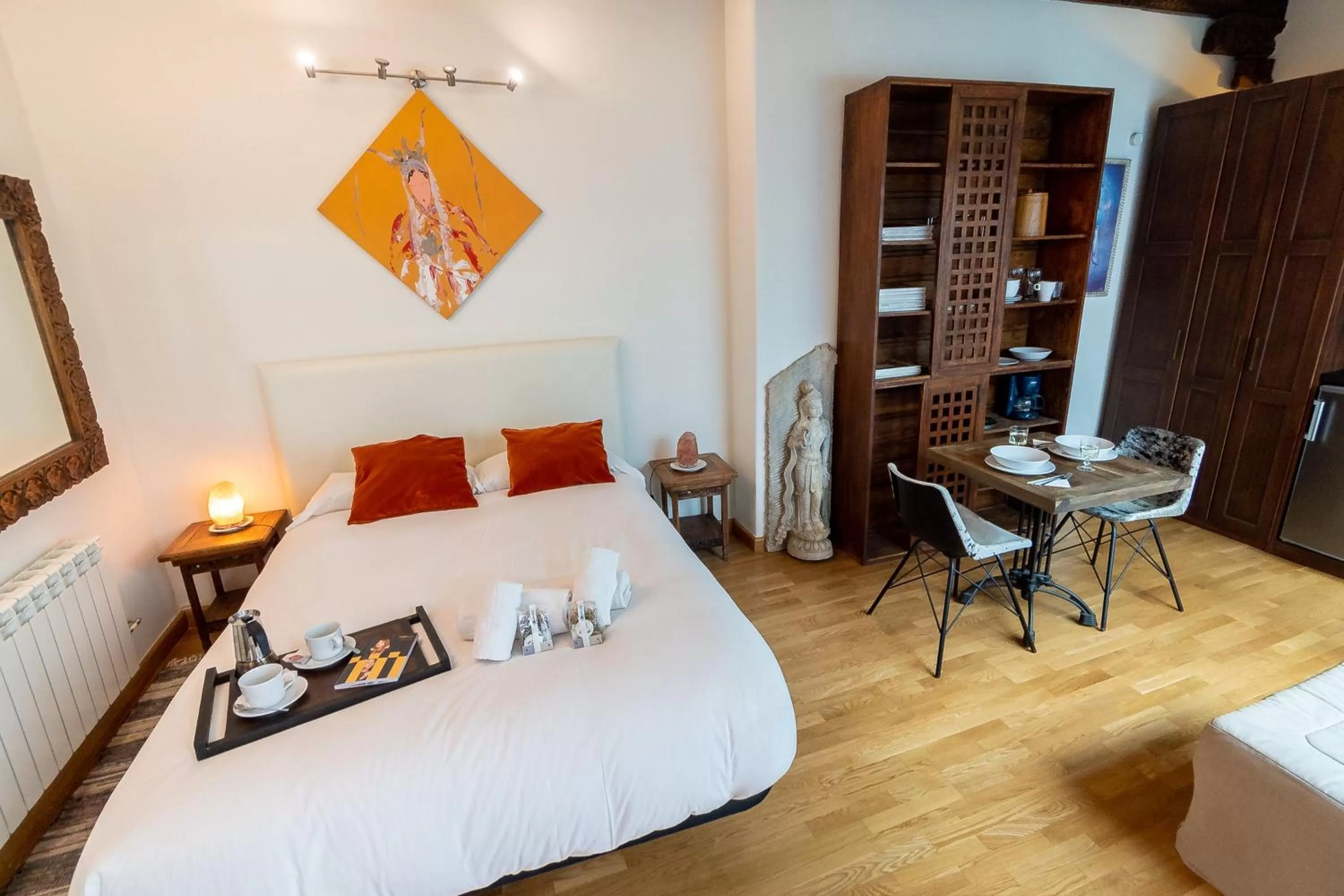 Photo of the whole room in SUAY APARTMENTS