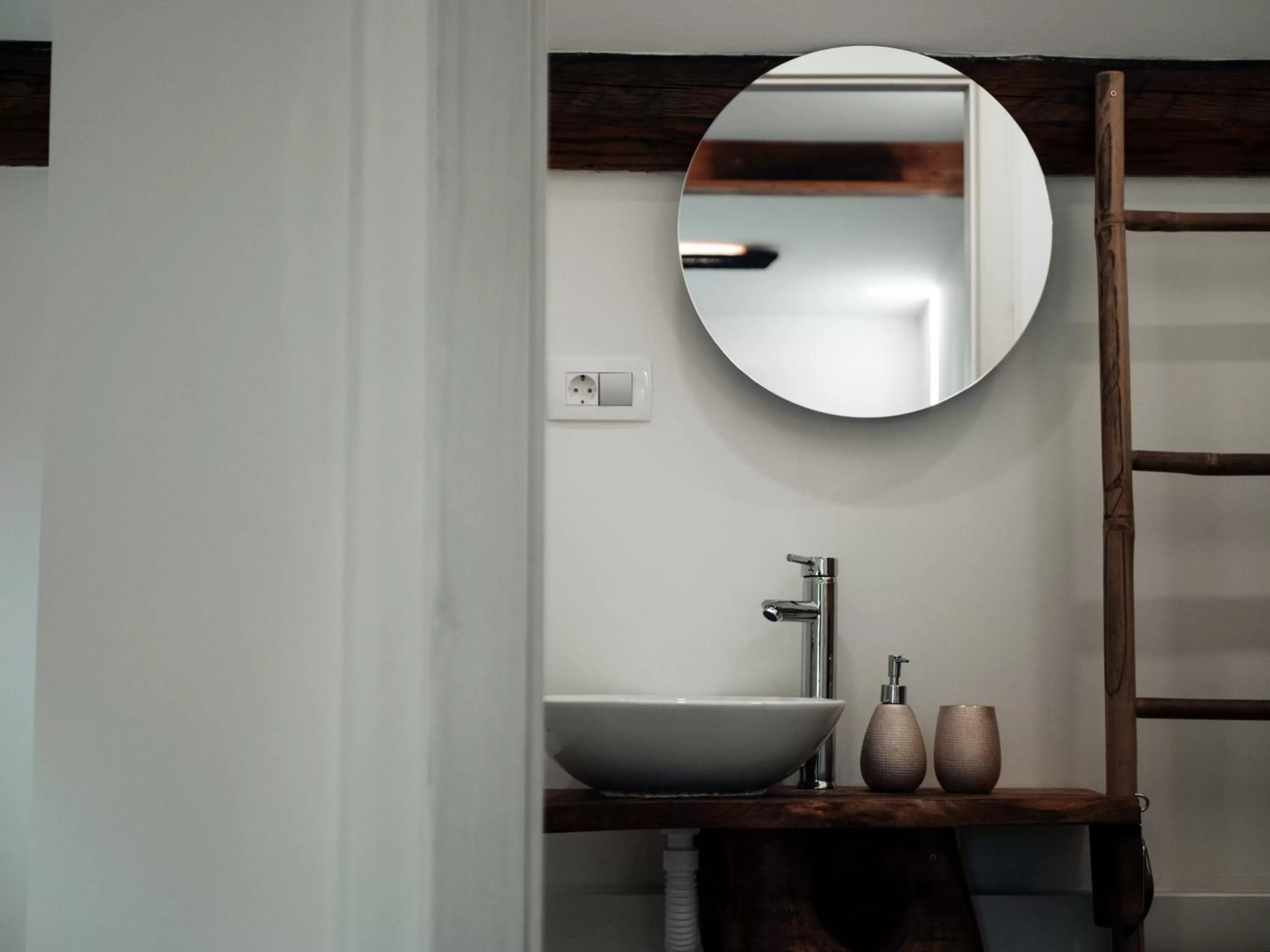 Toilet in Hiša stare mame