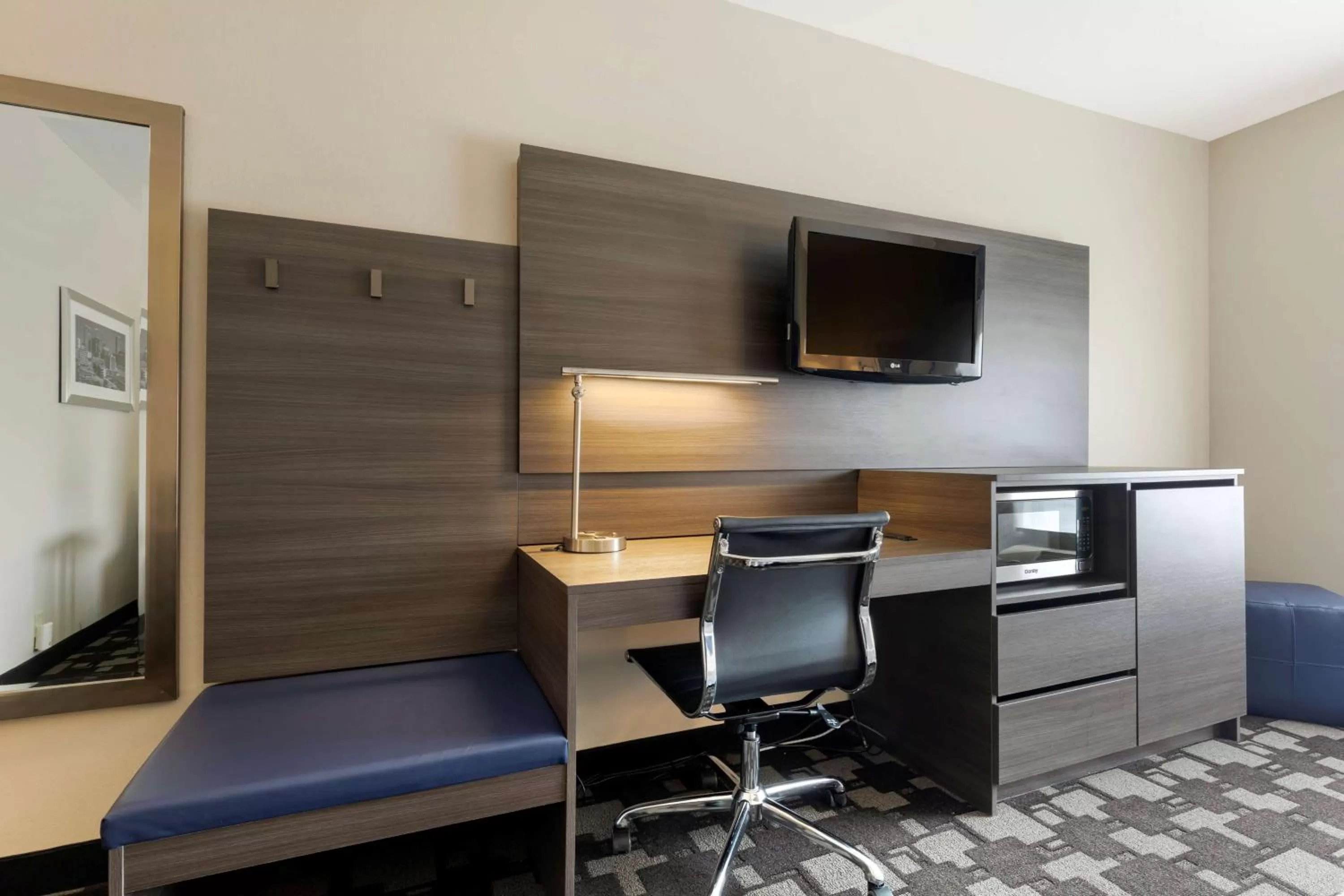 Bedroom in Best Western Seminole Inn and Suites