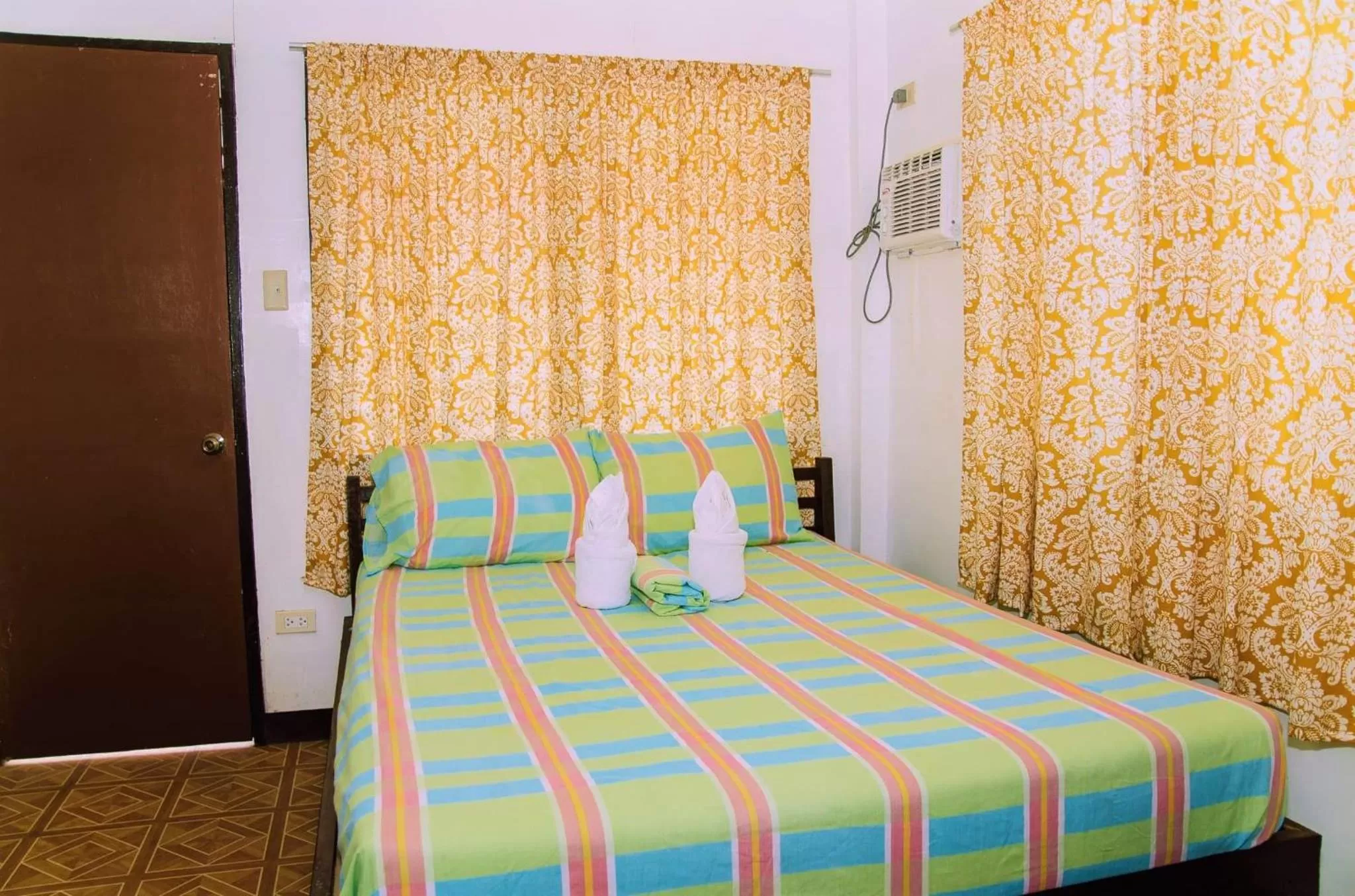 Bed in Gaea's Apartments