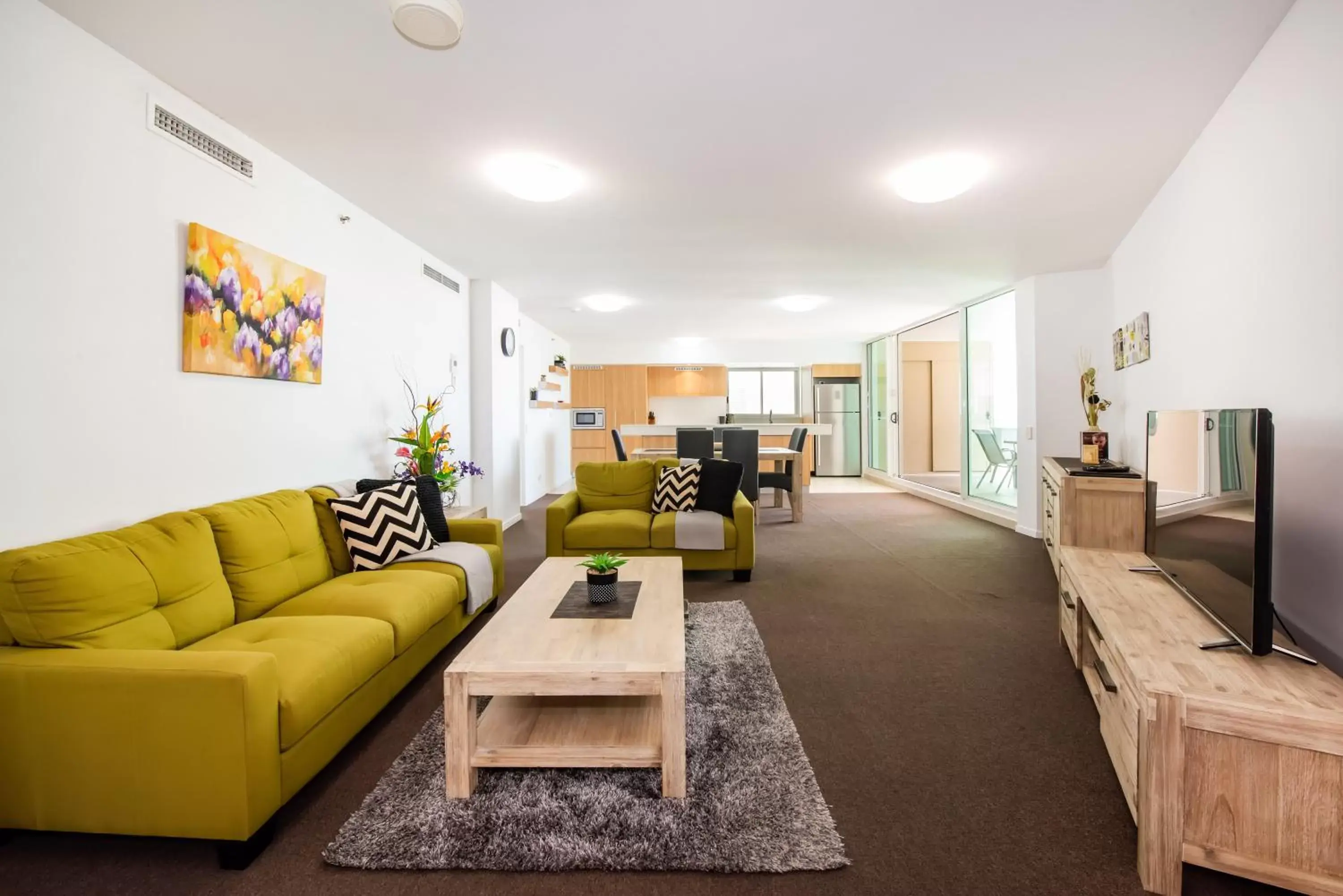 Living room, Seating Area in Lanai Riverside Apartments