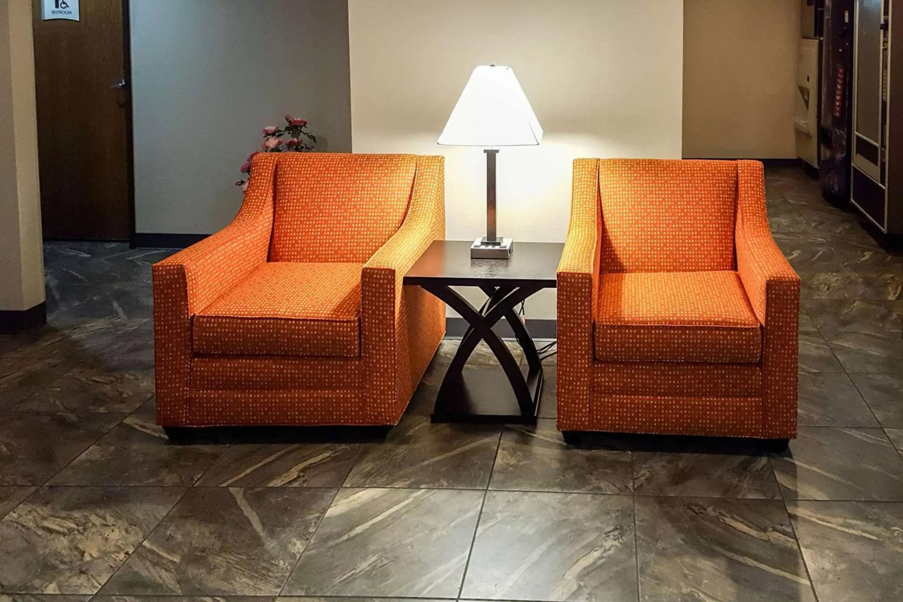 Lobby or reception, Seating Area in Quality Inn Ozark