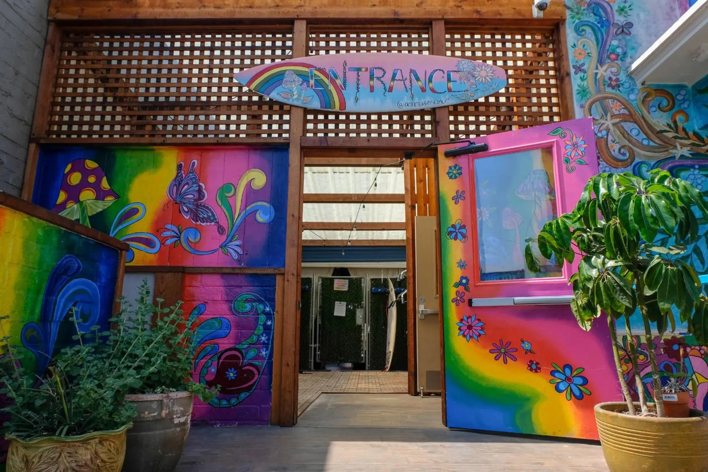 Facade/entrance in Samesun Ocean Beach Hotel & Hostel Facade/entrance in Samesun Ocean Beach Hotel & Hostel