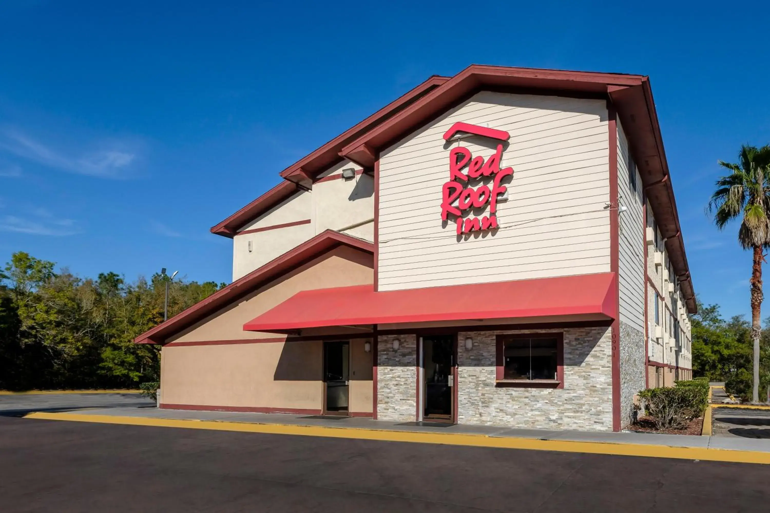 Property Building in Red Roof Inn Jacksonville - Cruise Port