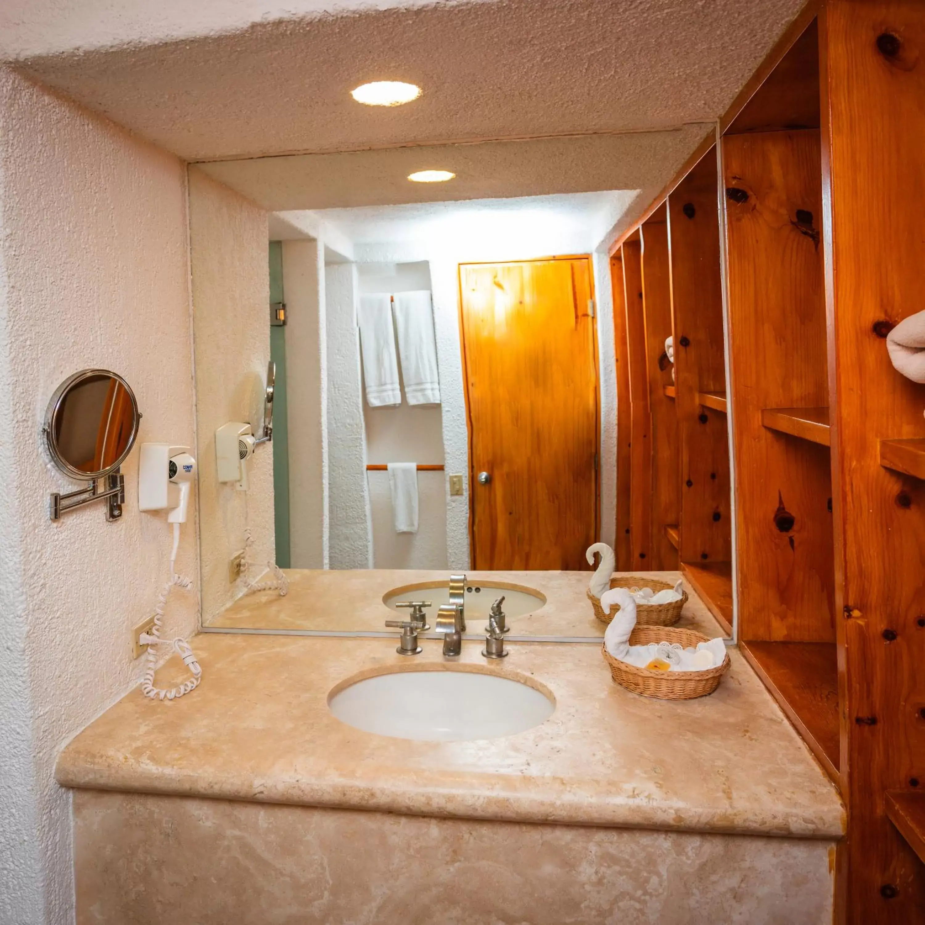 Bathroom in Hotel Los Patios