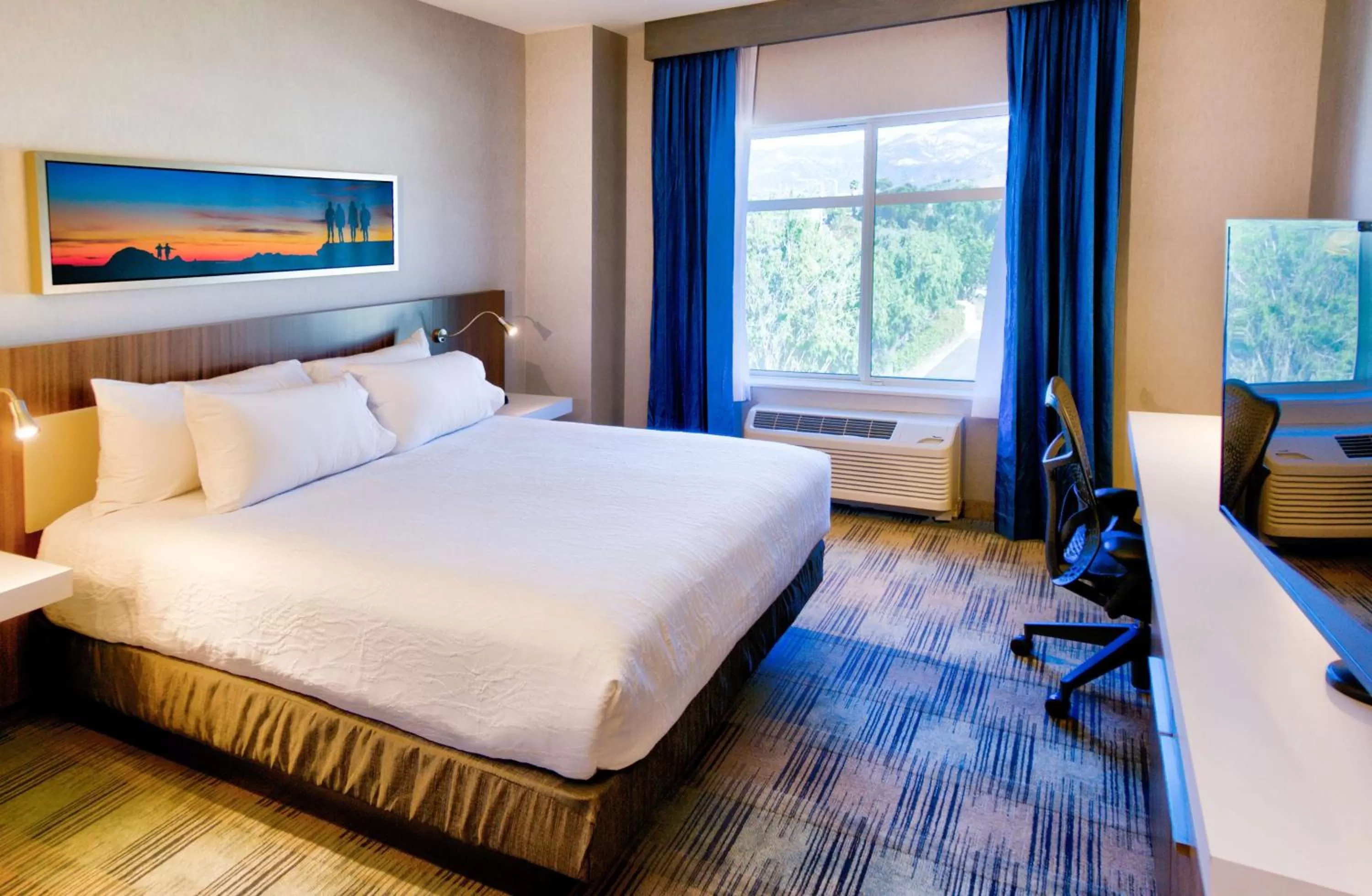 Bed in Hilton Garden Inn Santa Barbara/Goleta