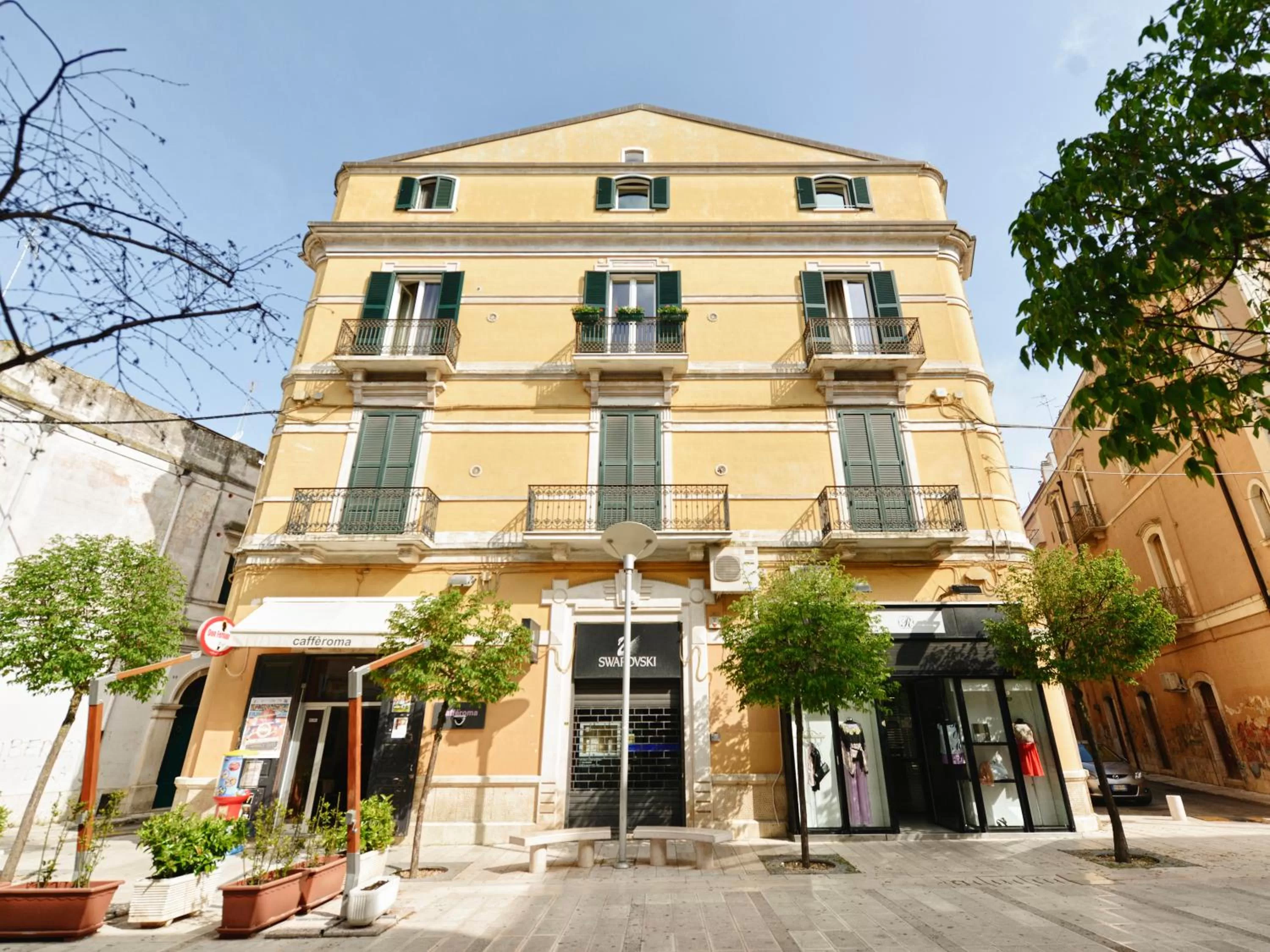 Facade/entrance, Property Building in Alsecondopiano B&B