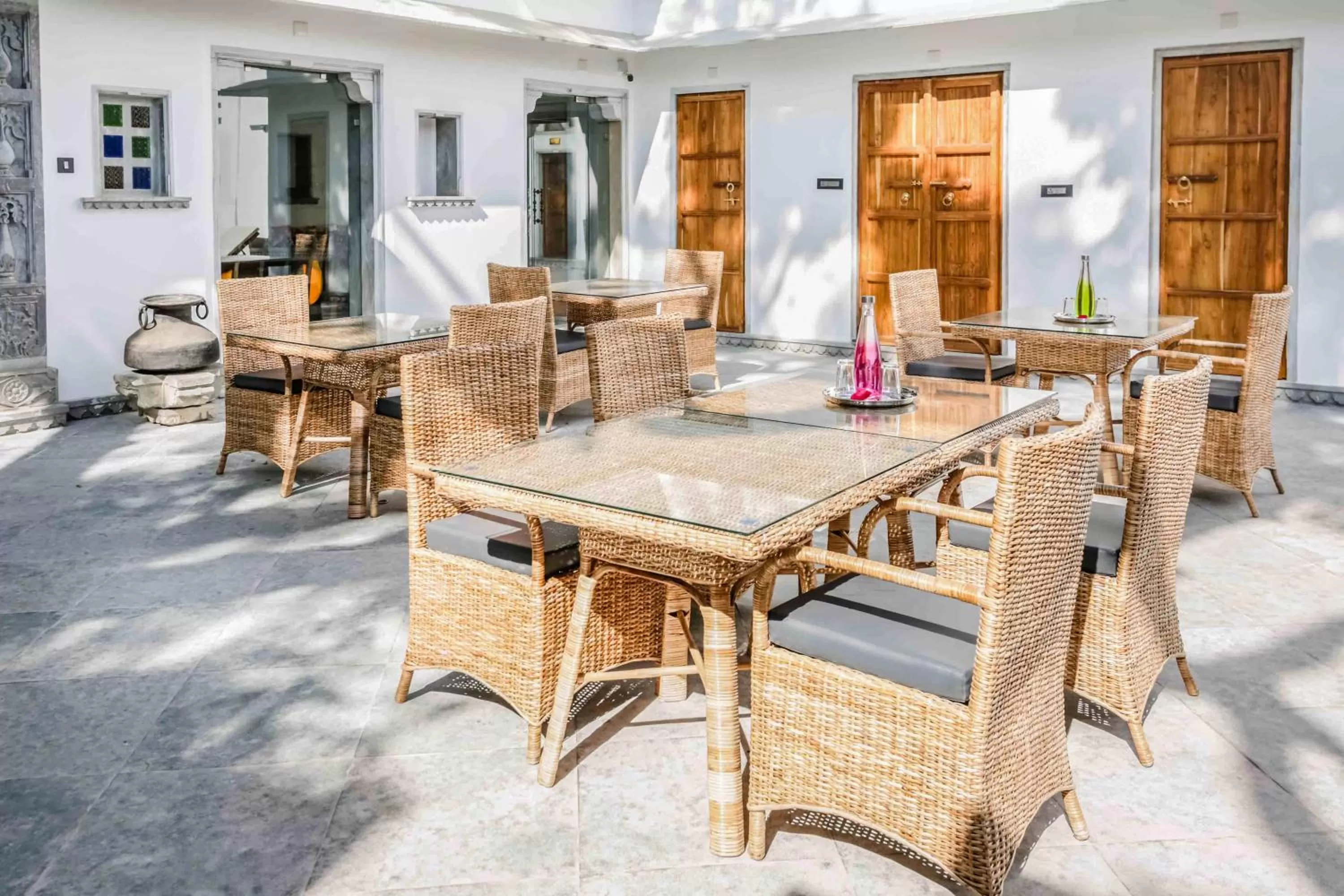 Restaurant/places to eat in The Neem Tree