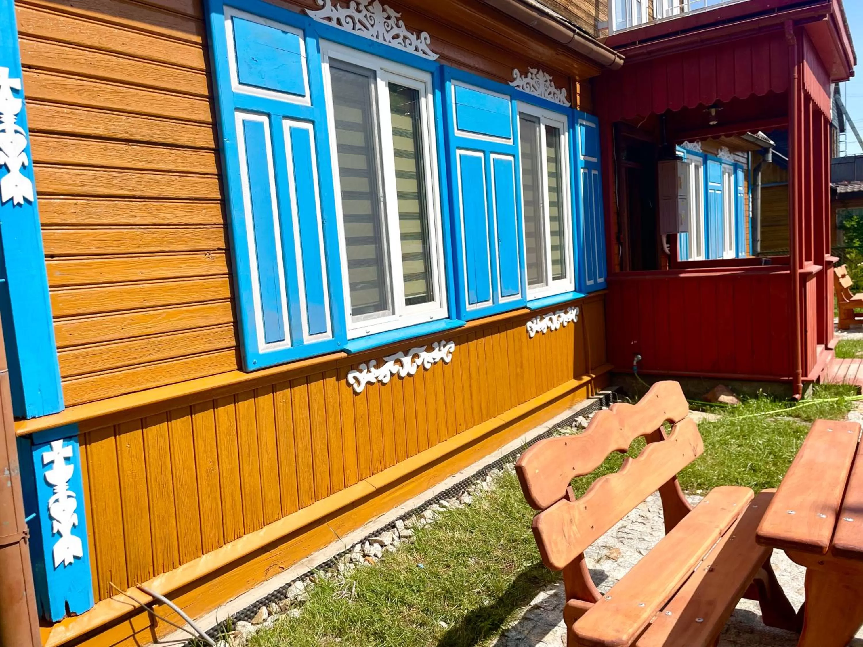 CHATA OTWARTYCH OKIENNIC Pokoje Gościnne