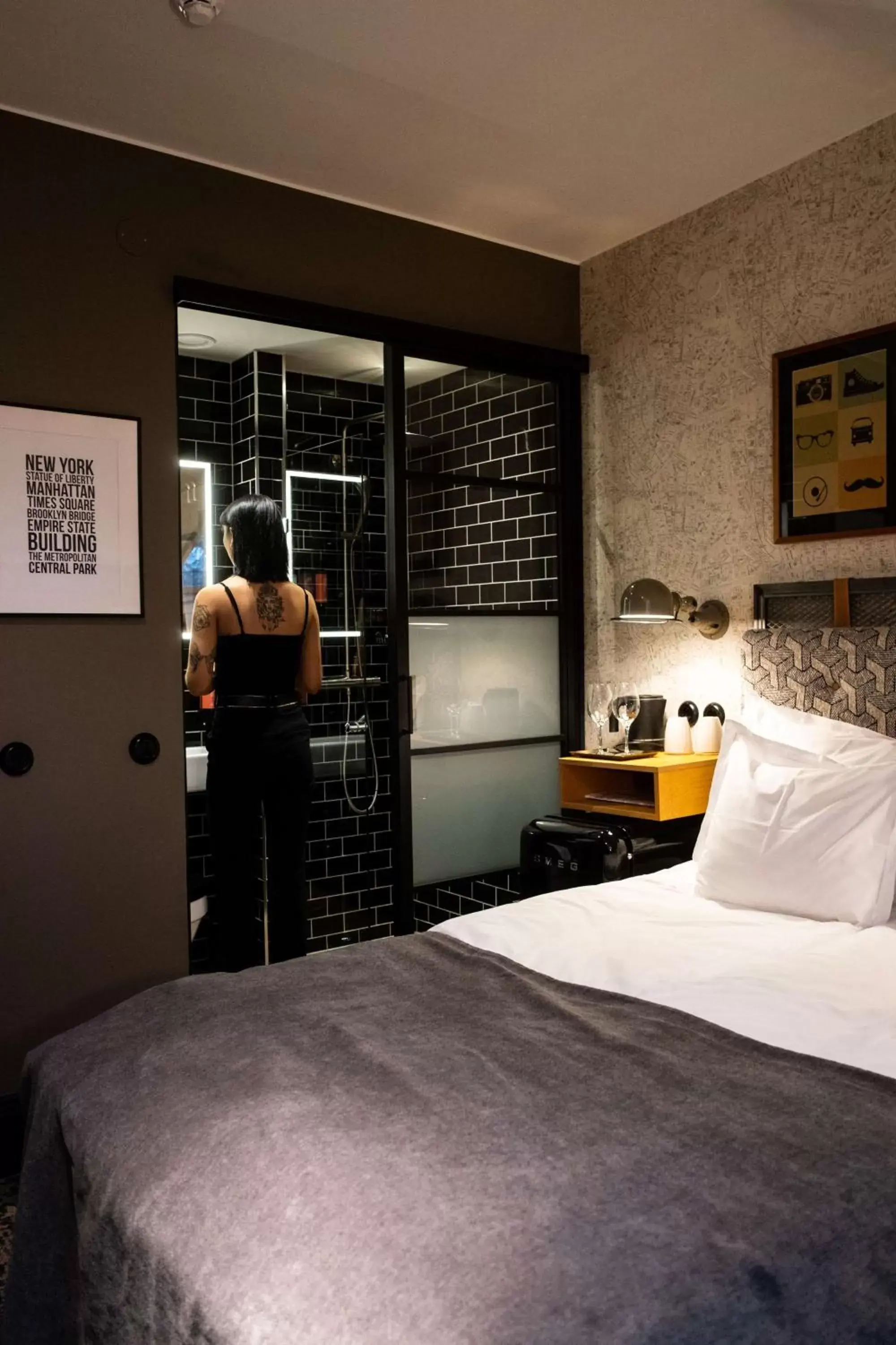 Bathroom, Bed in NOFO Hotel, WorldHotels Crafted