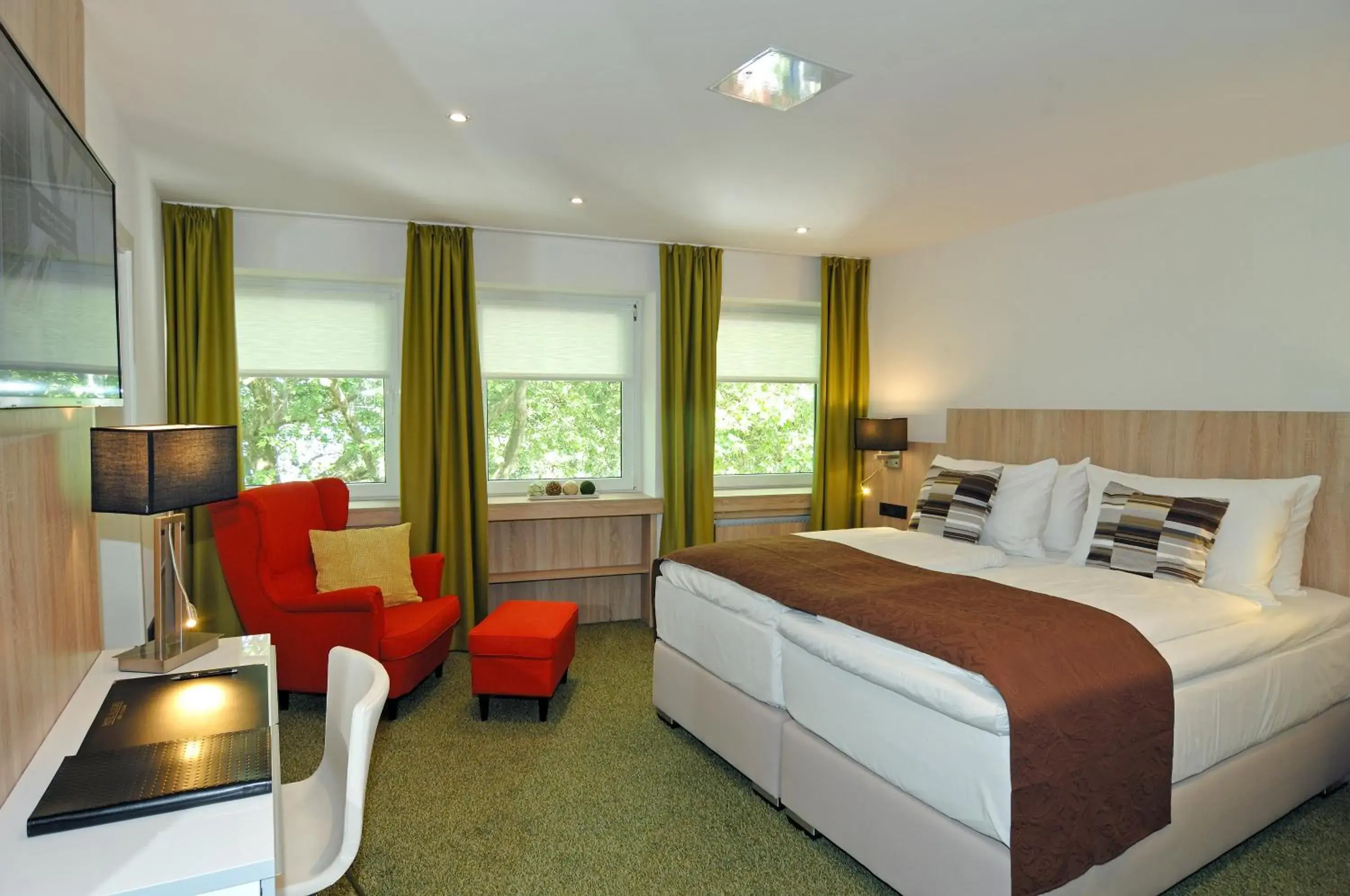 Bed in Hotel Allegro