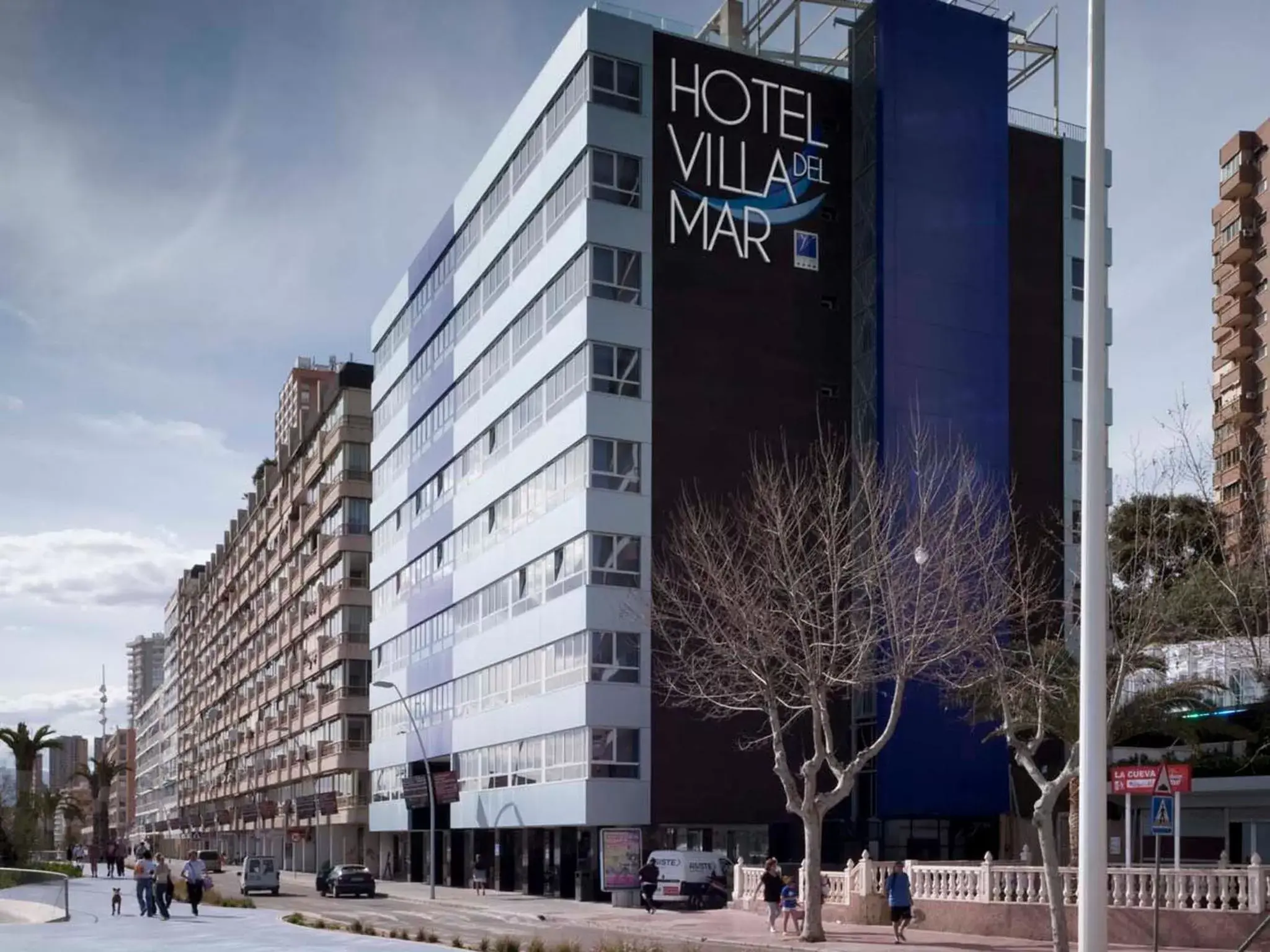 Facade/entrance, Property Building in Hotel Villa del Mar